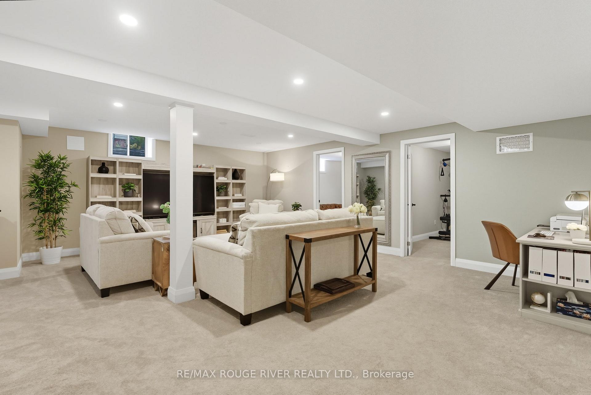 Photo 33 of 16 Brough Court, Clarington, Bowmanville — HOMEH