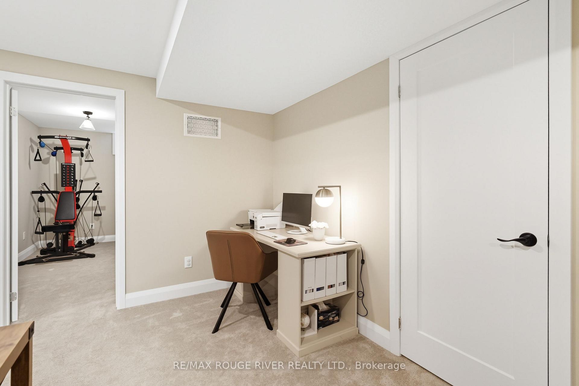 Photo 37 of 16 Brough Court, Clarington, Bowmanville — HOMEH