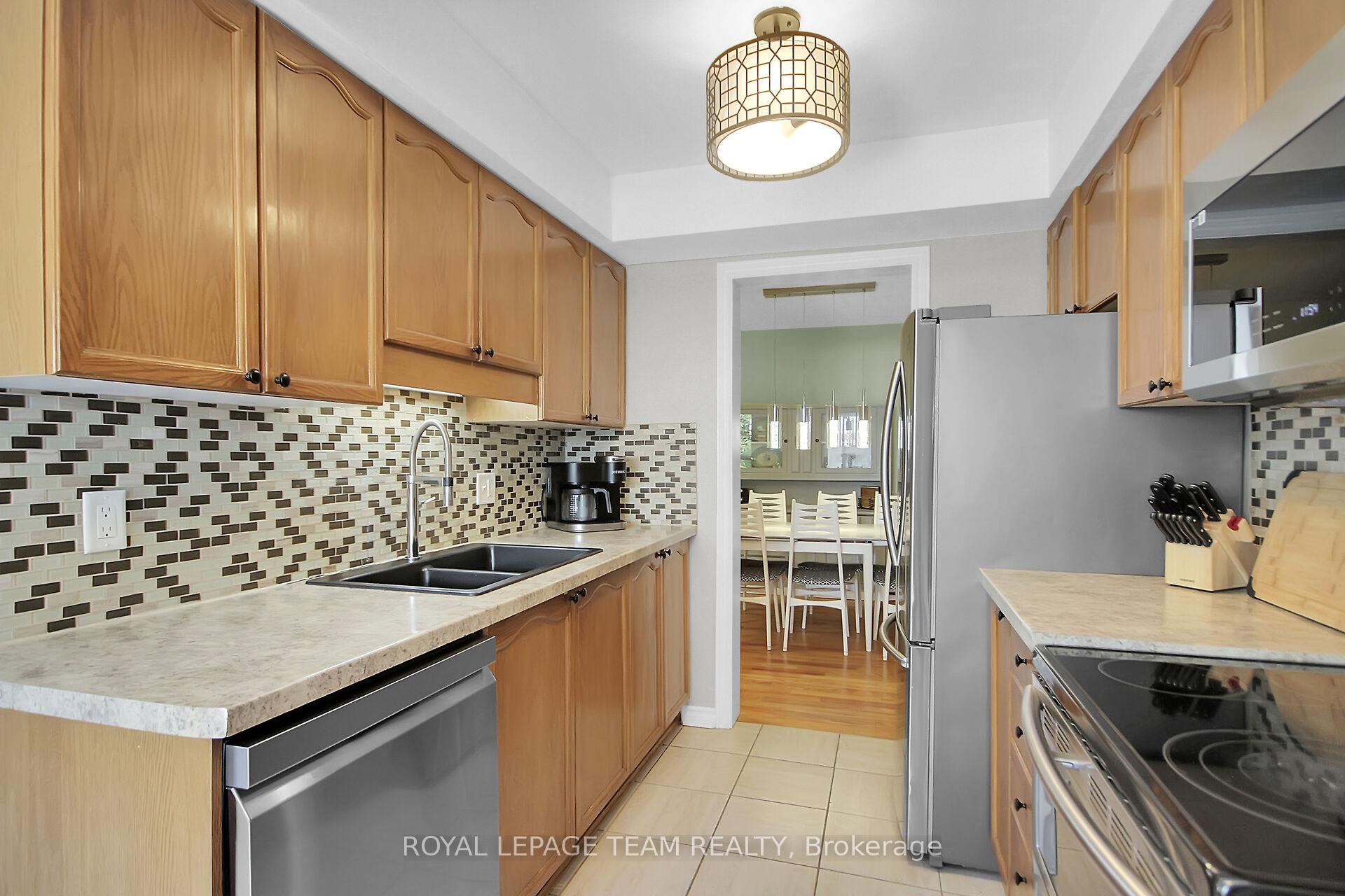Photo 11 of 67 Kathleen Crescent, Ottawa, Stittsville (Central) — HOMEH