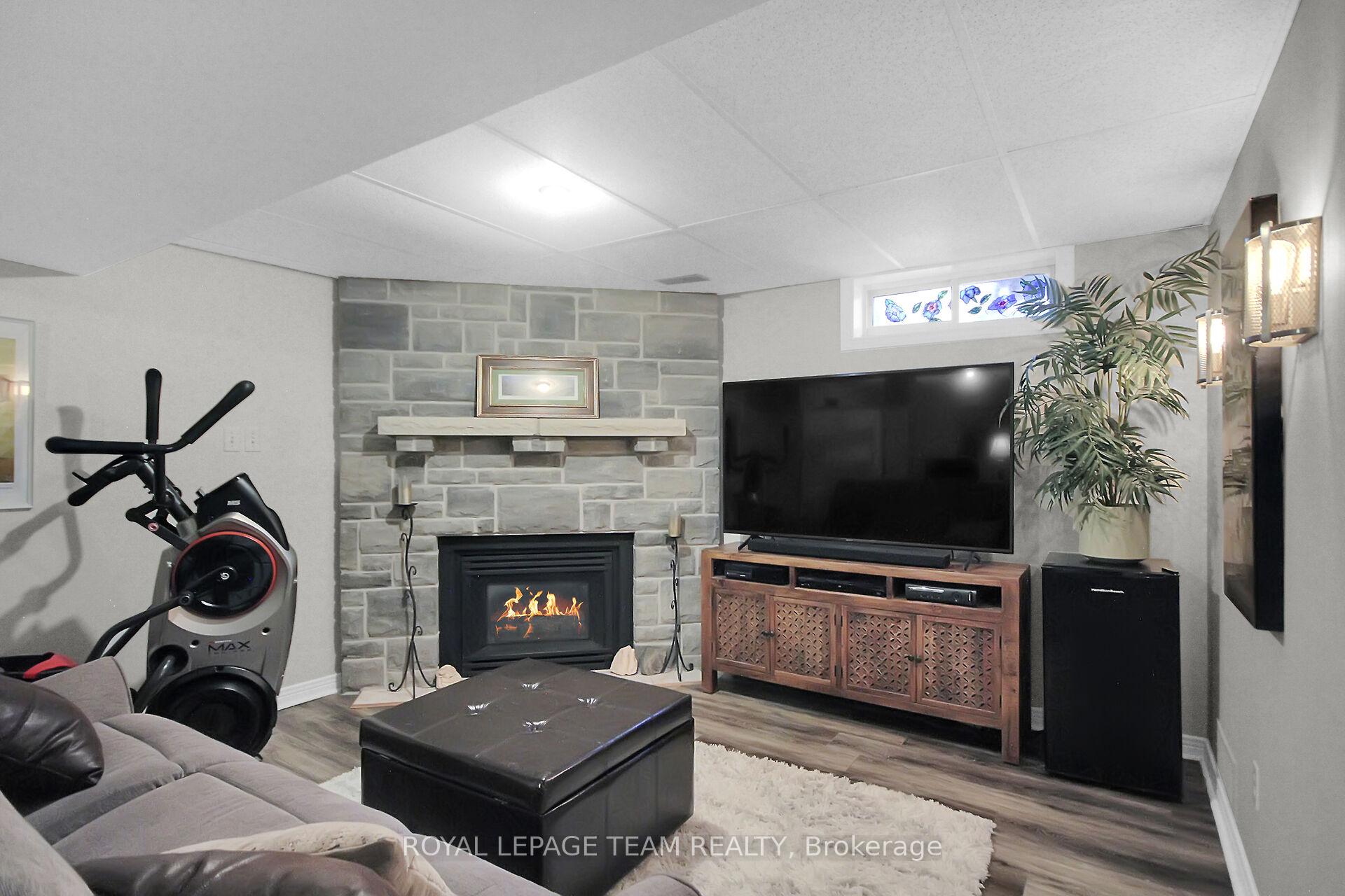 Photo 28 of 67 Kathleen Crescent, Ottawa, Stittsville (Central) — HOMEH