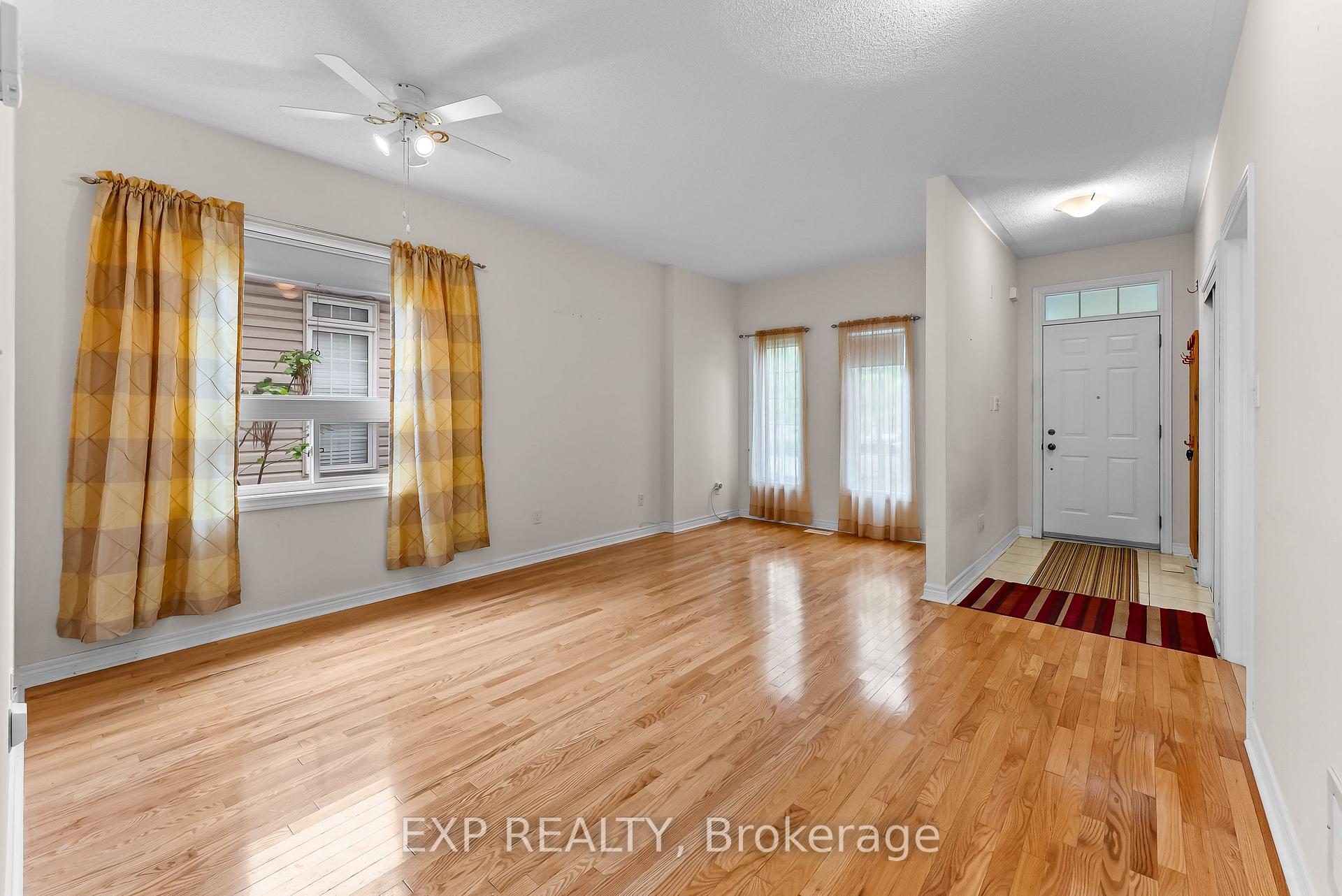 Photo 3 of 72 Shakespeare Avenue, St. Catharines, Haig — HOMEH
