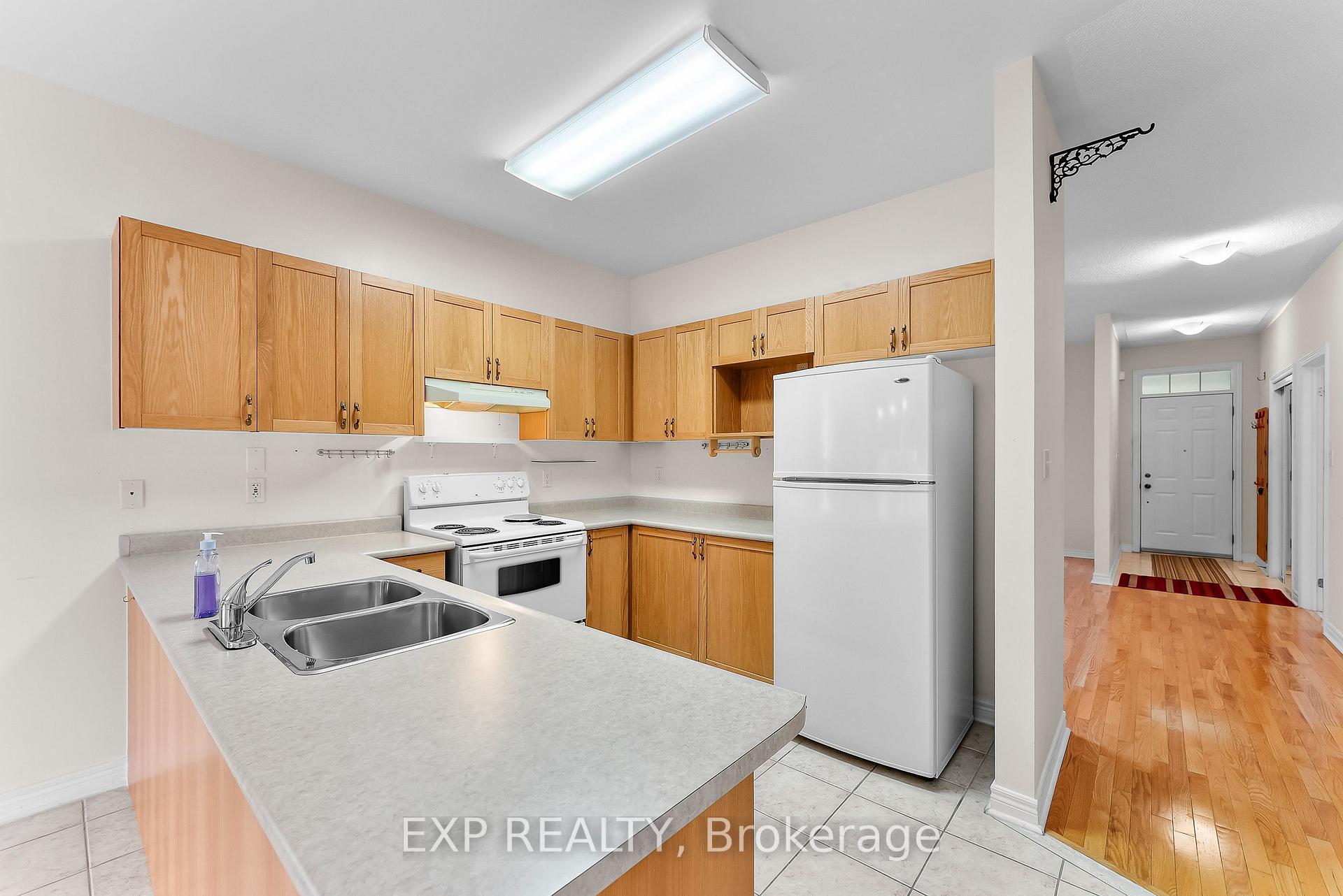 Photo 24 of 72 Shakespeare Avenue, St. Catharines, Haig — HOMEH
