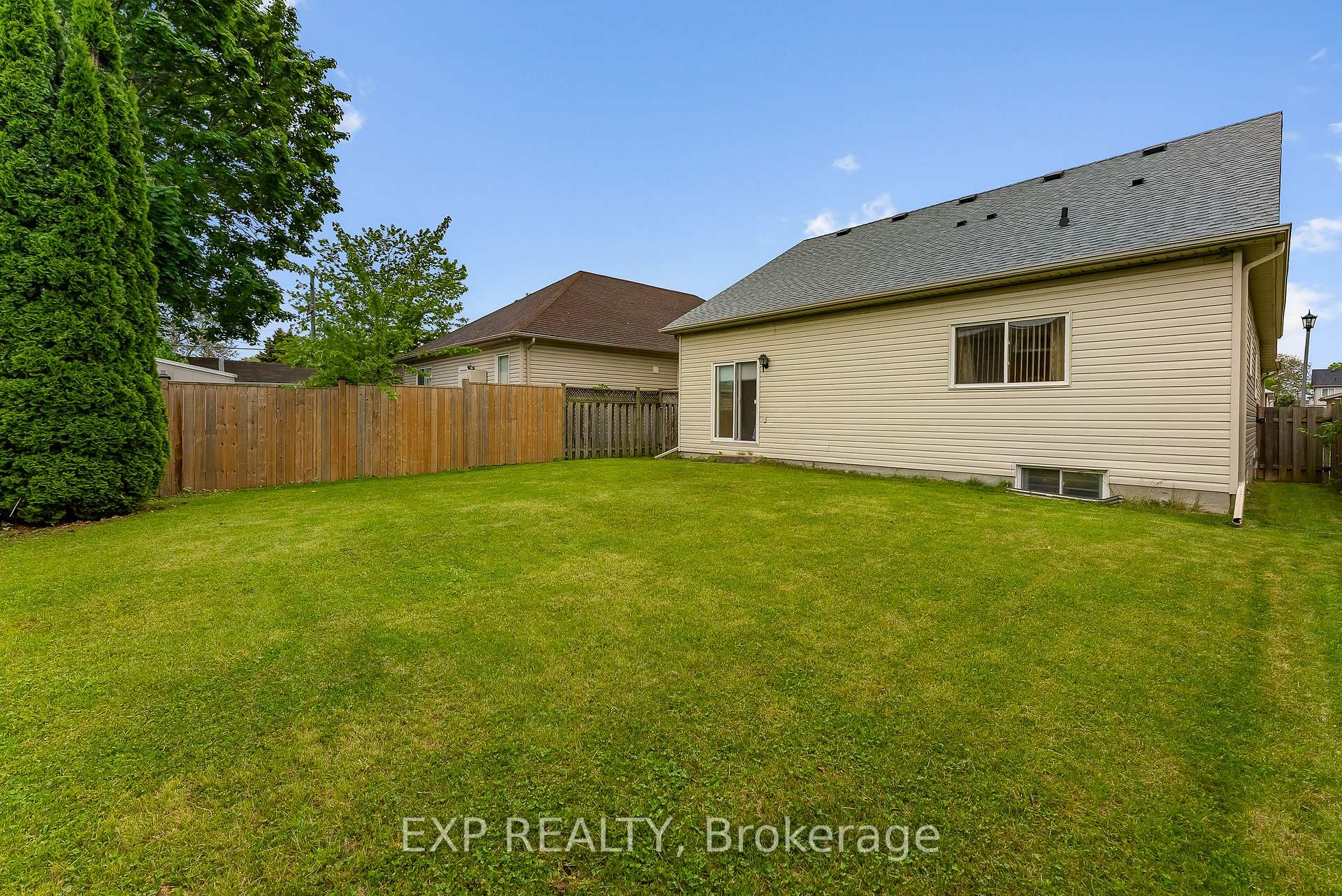 Photo 37 of 72 Shakespeare Avenue, St. Catharines, Haig — HOMEH