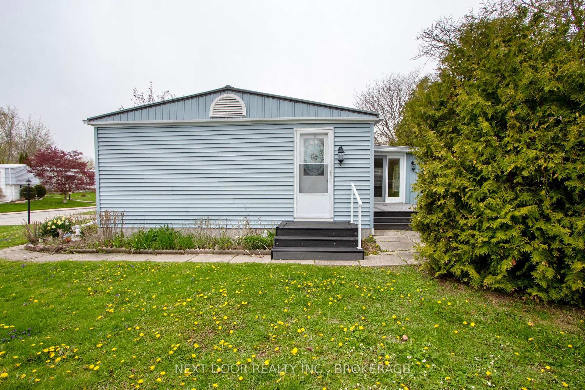 Photo 4 of 195 Pebble Beach Parkway, South Huron, Stephen Twp — HOMEH