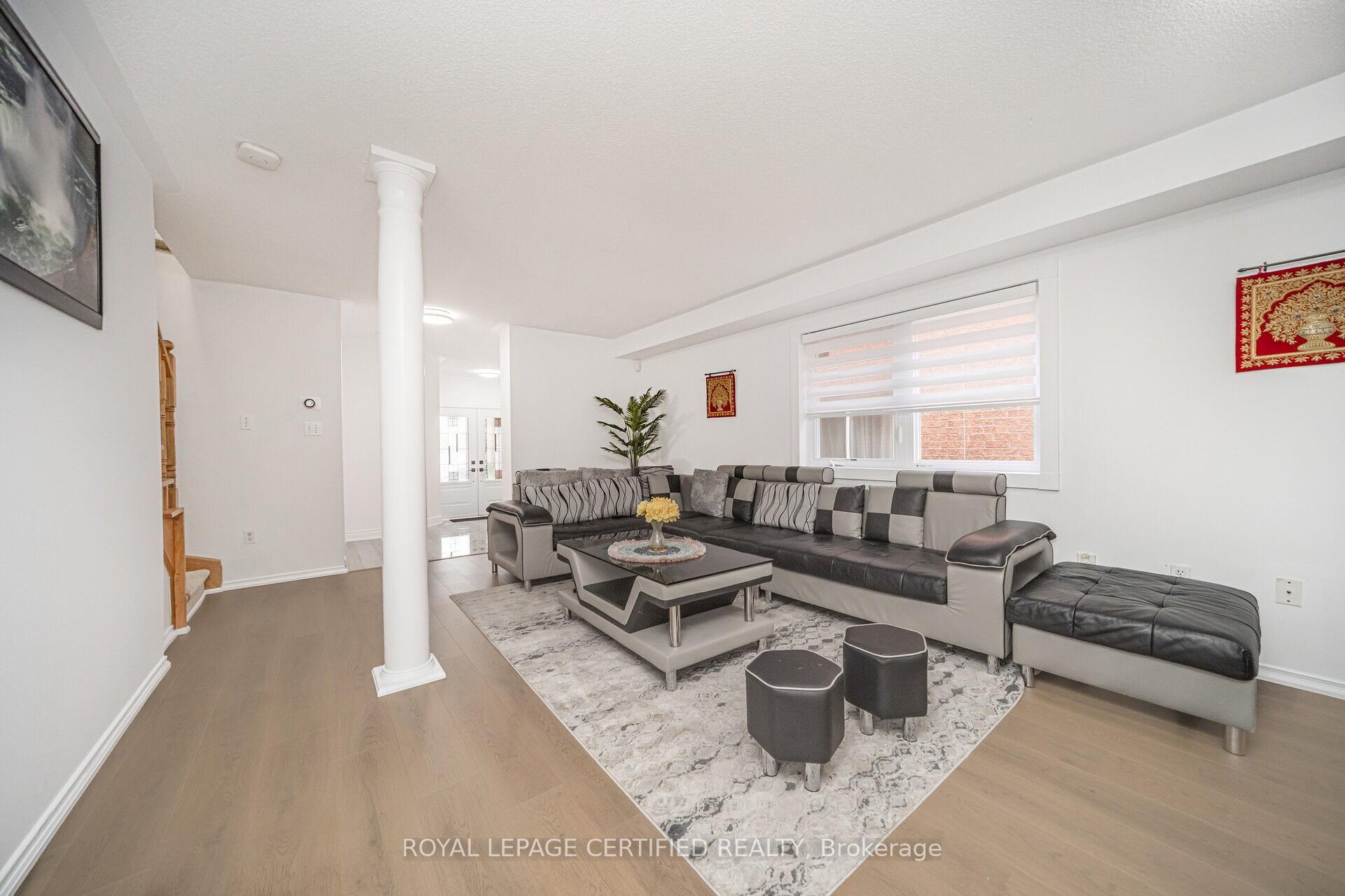 Photo 5 of 79 Native Landing, Brampton, Fletcher's Creek Village — HOMEH