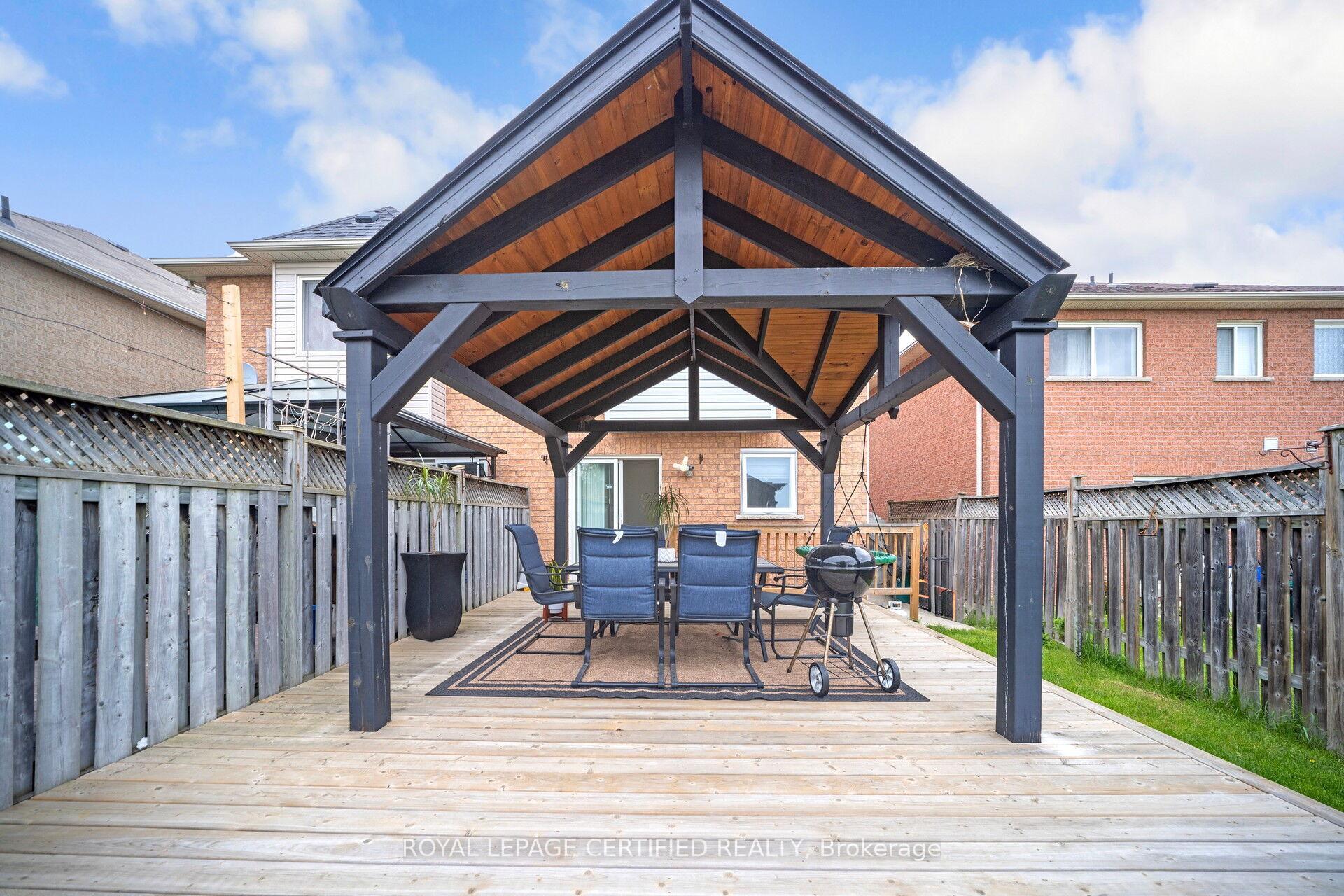 Photo 18 of 79 Native Landing, Brampton, Fletcher's Creek Village — HOMEH