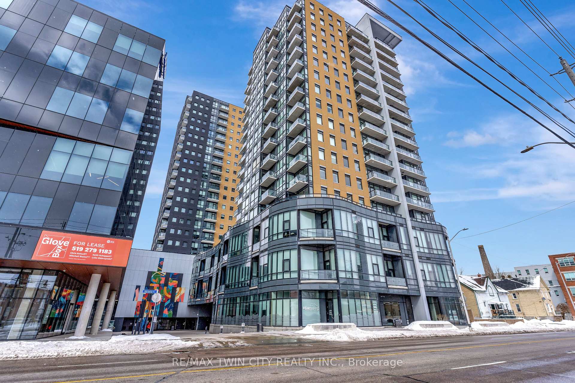 Photo 5 of Unit 906, 104 Garment Street, Waterloo — HOMEH