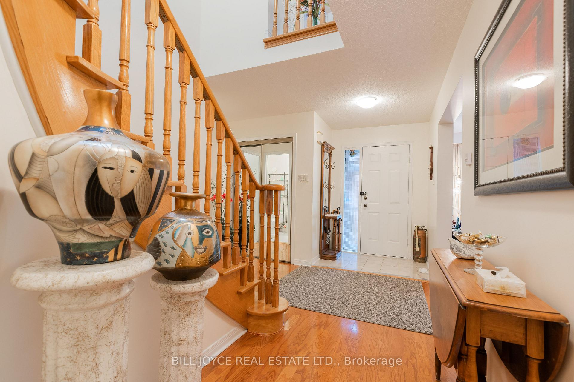 Photo 18 of 8 Mckelvey Drive, Markham, Aileen-Willowbrook — HOMEH