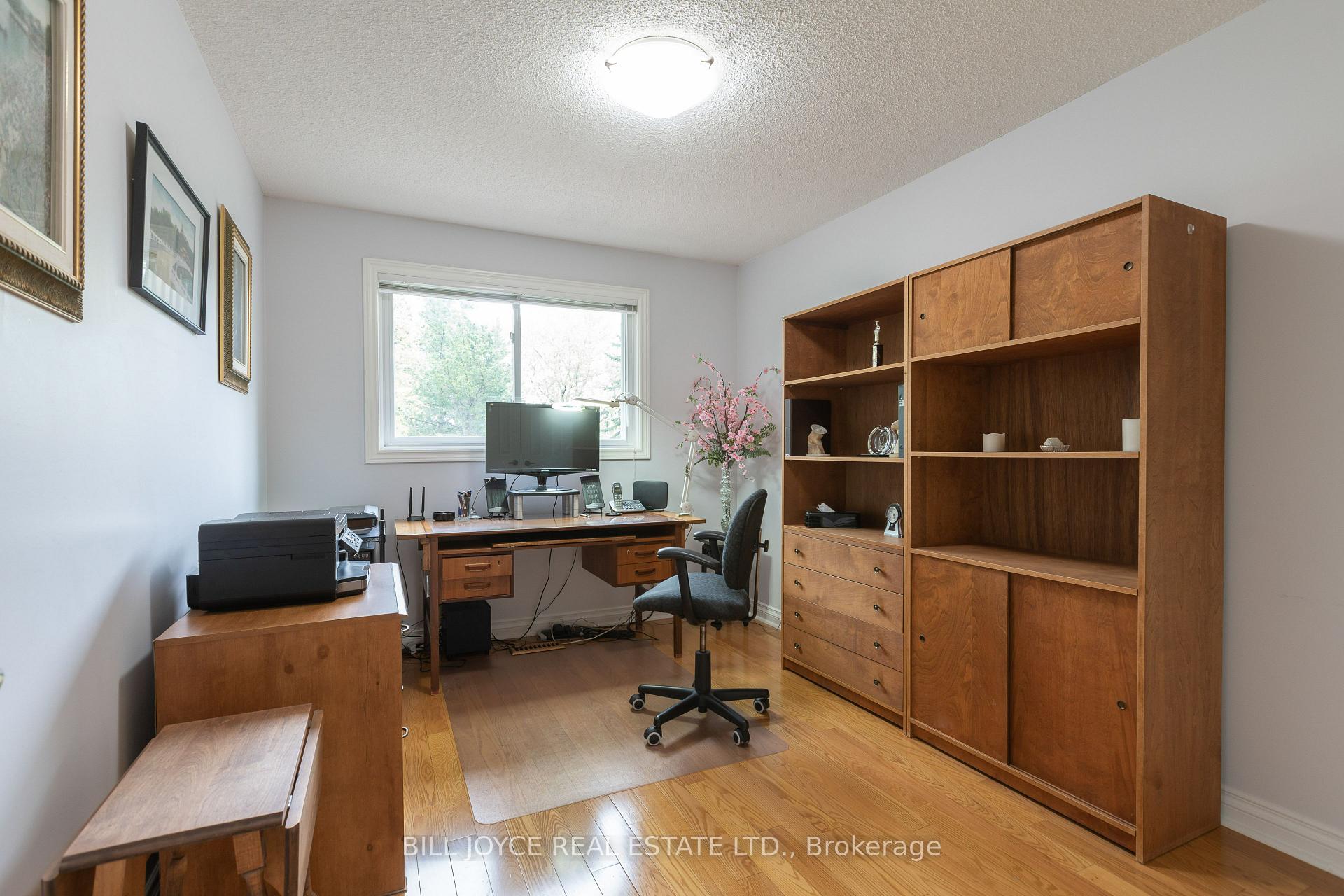 Photo 6 of 8 Mckelvey Drive, Markham, Aileen-Willowbrook — HOMEH