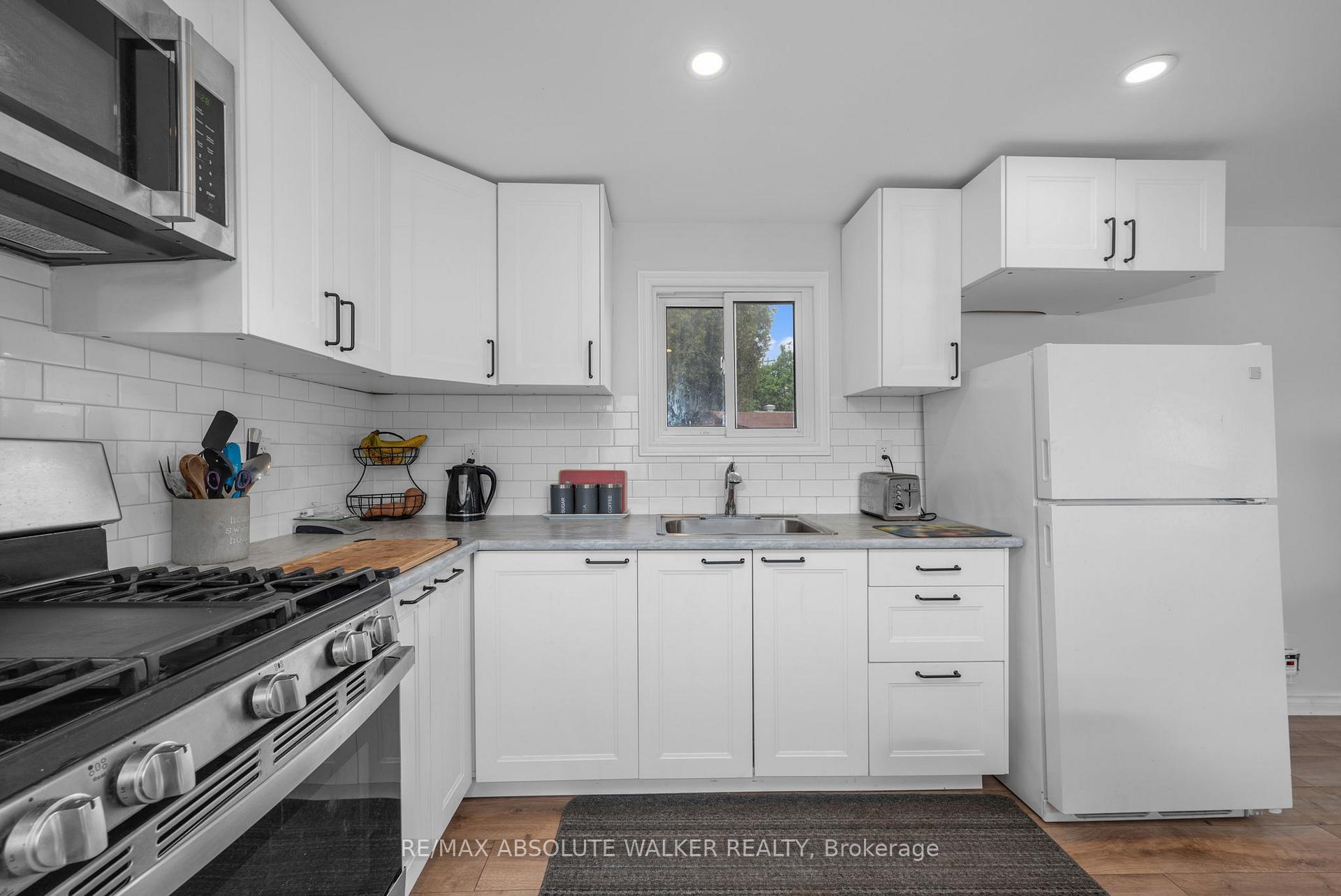 Photo 13 of 38 Ash Street, Ottawa, Bells Corners — HOMEH
