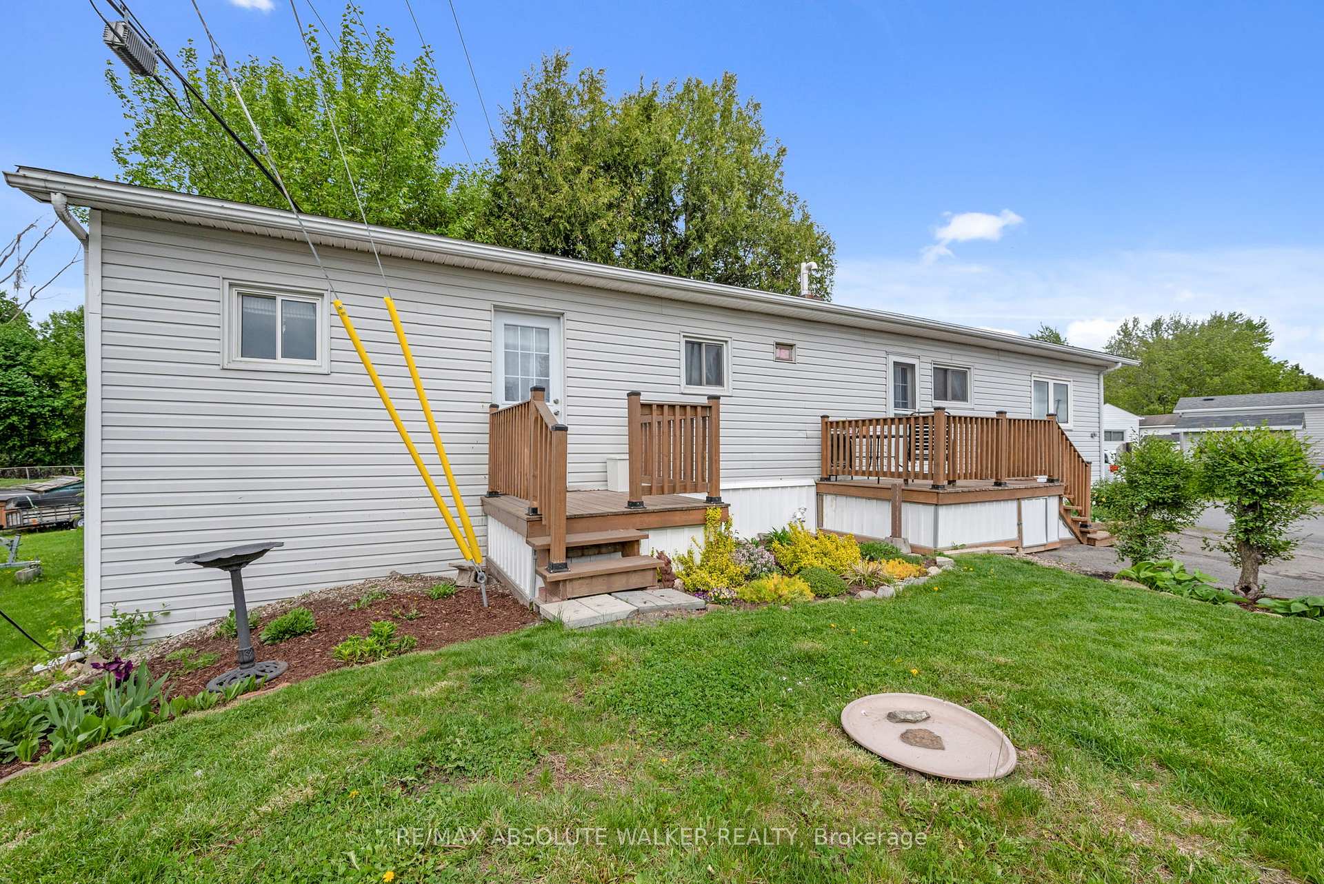 Photo 16 of 38 Ash Street, Ottawa, Bells Corners — HOMEH