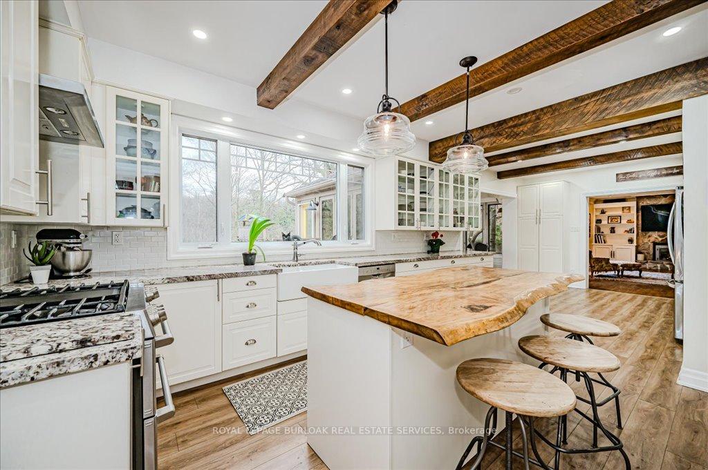 Photo 11 of 11 Robinhood Drive, Hamilton, Dundas — HOMEH