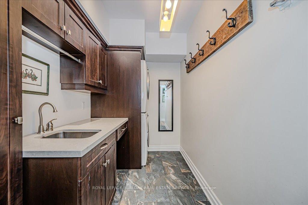 Photo 17 of 11 Robinhood Drive, Hamilton, Dundas — HOMEH