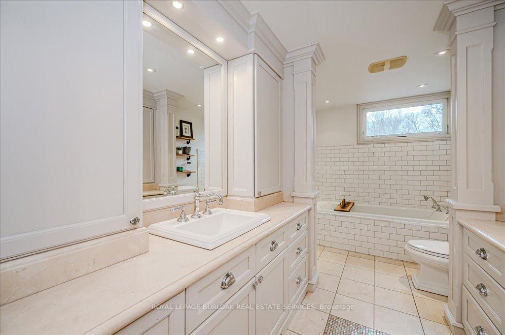 Photo 24 of 11 Robinhood Drive, Hamilton, Dundas — HOMEH
