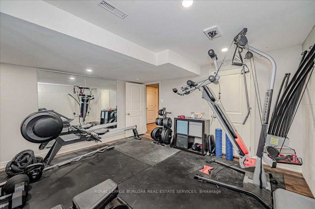 Photo 35 of 11 Robinhood Drive, Hamilton, Dundas — HOMEH