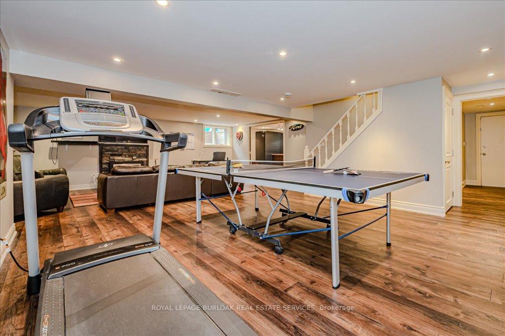 Photo 34 of 11 Robinhood Drive, Hamilton, Dundas — HOMEH