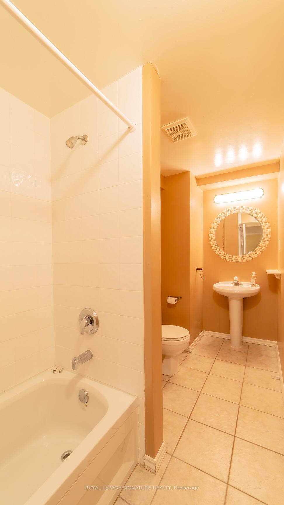 Photo 16 of 69 Harvest Moon Drive, Markham, Milliken Mills West — HOMEH