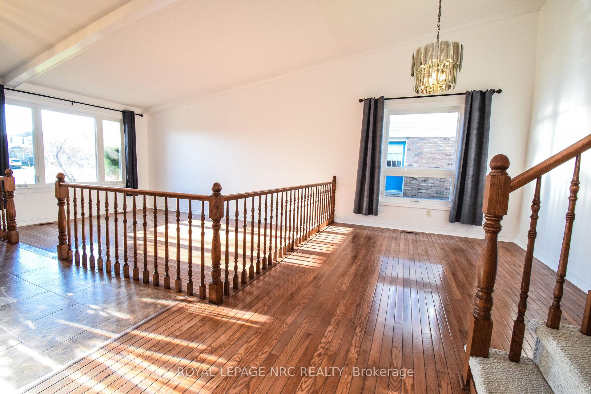 Photo 6 of 9 Bahama Bay, St. Catharines, Bunting/Linwell — HOMEH