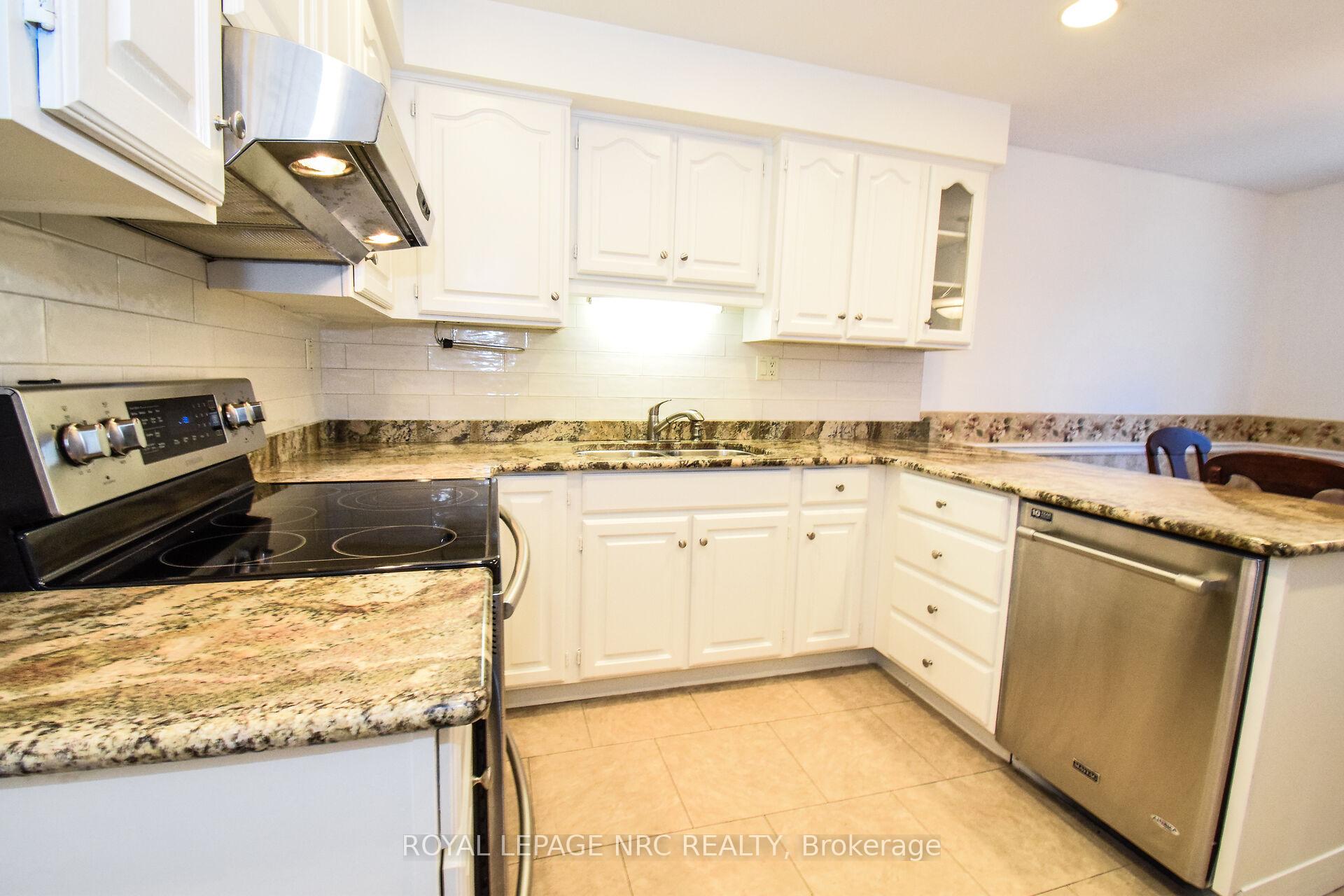 Photo 14 of 9 Bahama Bay, St. Catharines, Bunting/Linwell — HOMEH