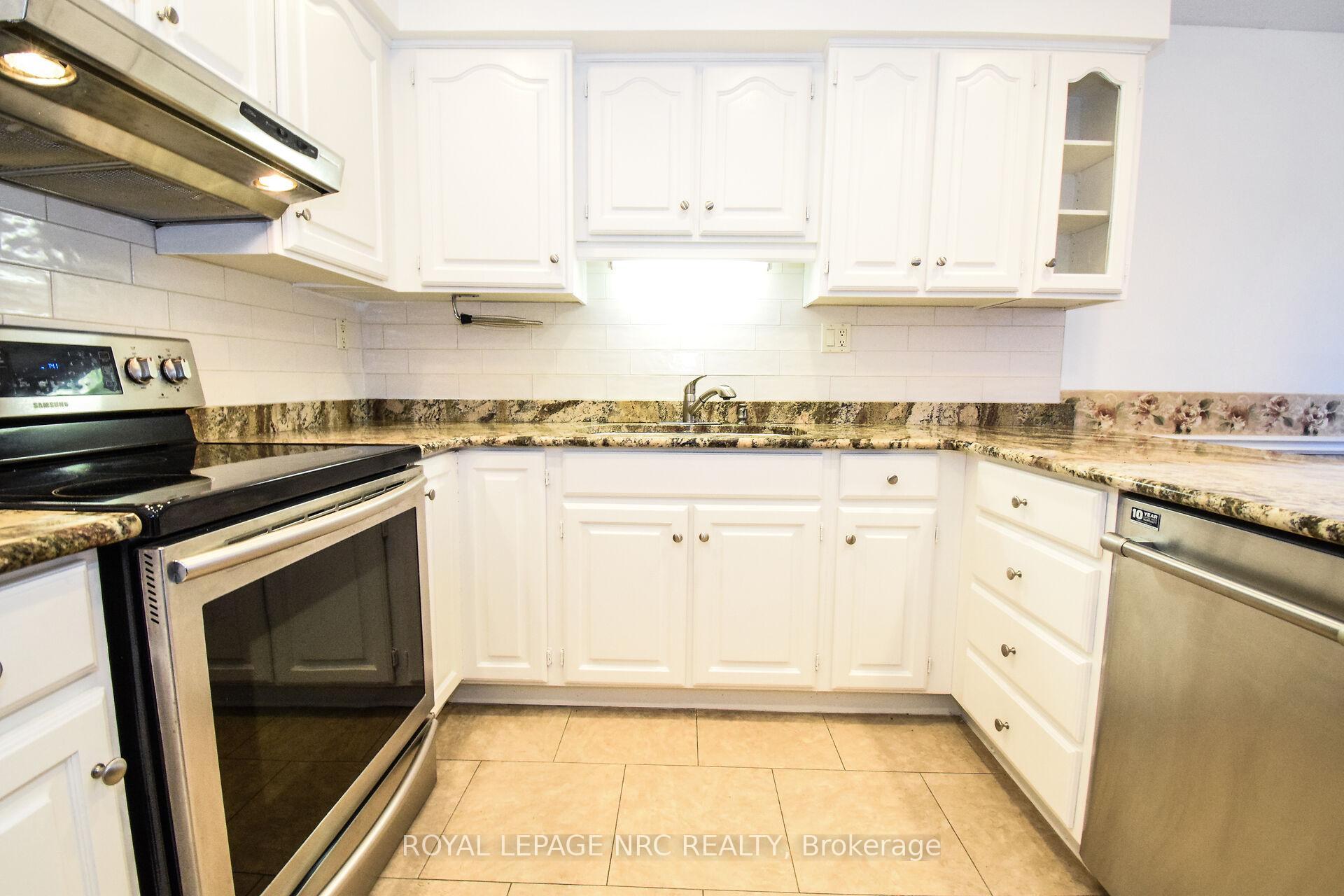 Photo 9 of 9 Bahama Bay, St. Catharines, Bunting/Linwell — HOMEH