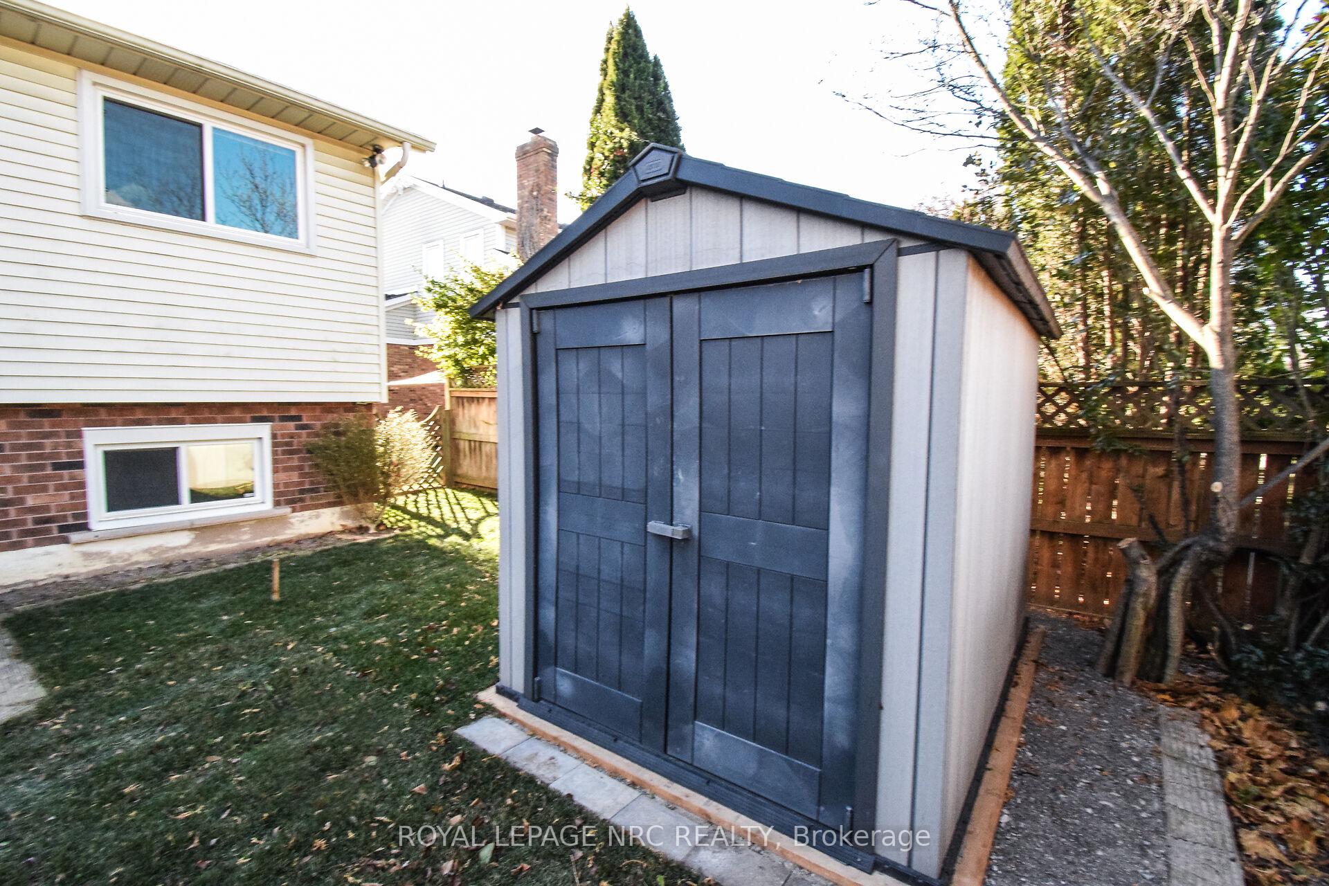 Photo 33 of 9 Bahama Bay, St. Catharines, Bunting/Linwell — HOMEH