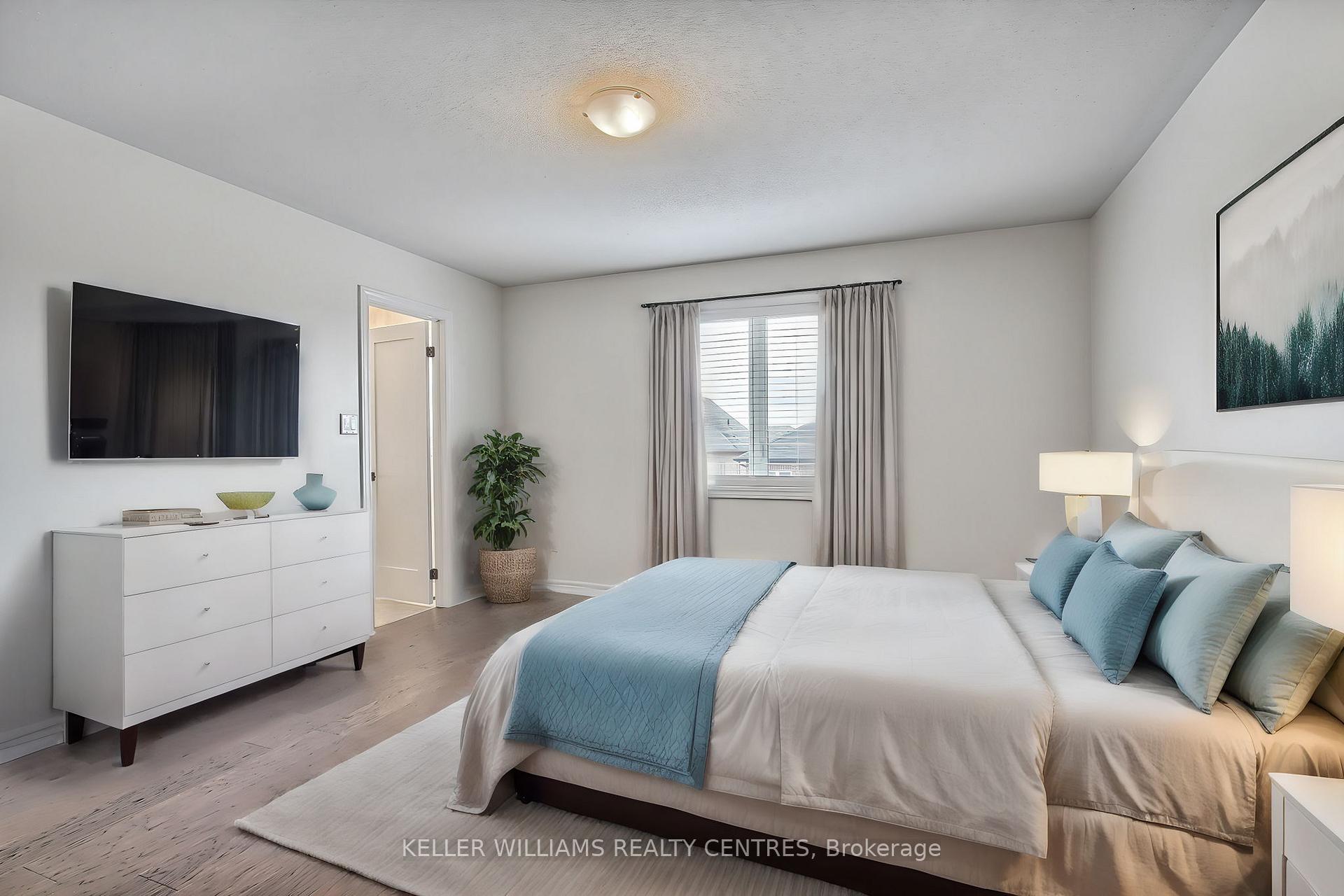 Photo 8 of 1309 Lormel Gate, Innisfil, Lefroy — HOMEH