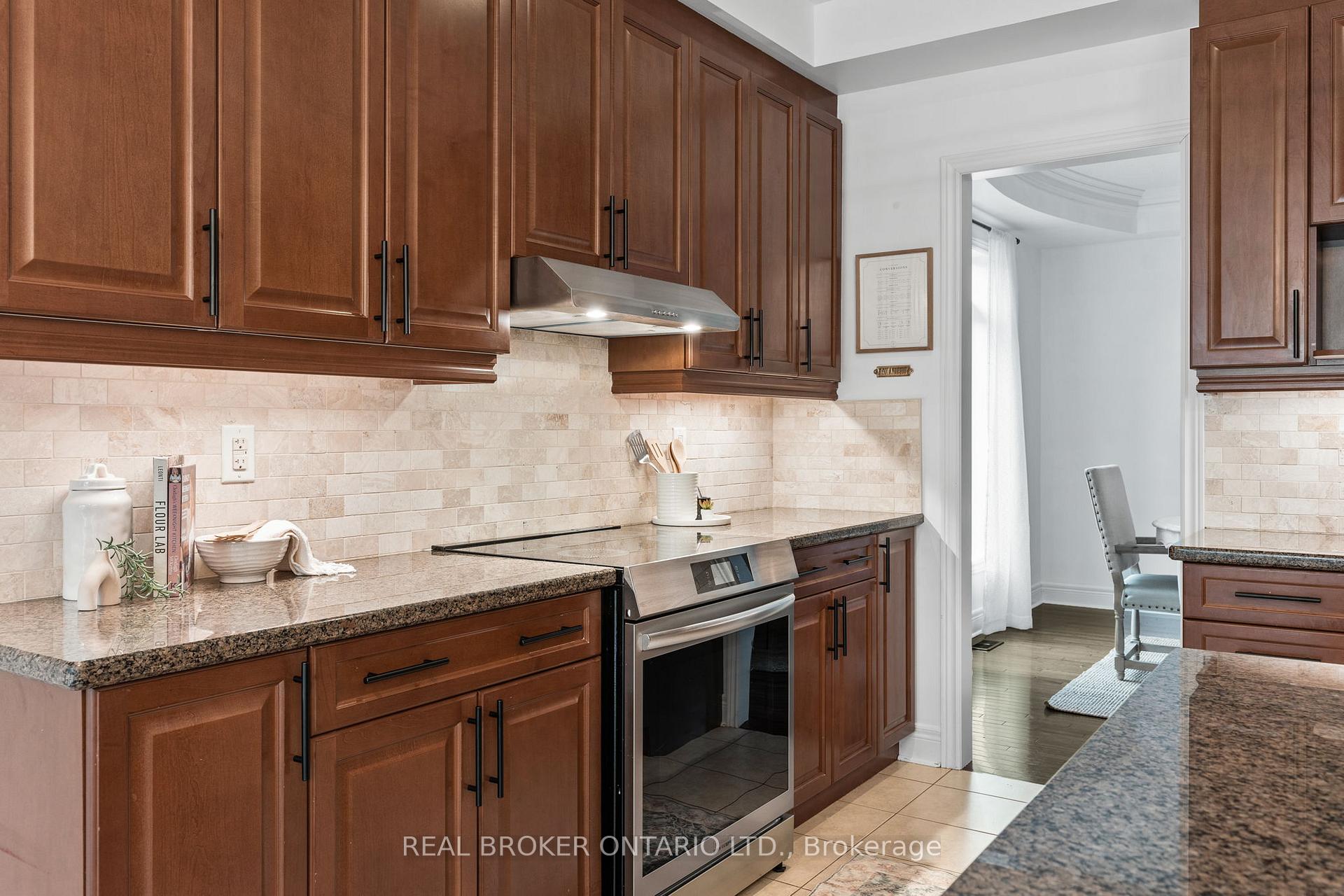Photo 26 of 12 Turner Drive, Barrie, Bayshore — HOMEH
