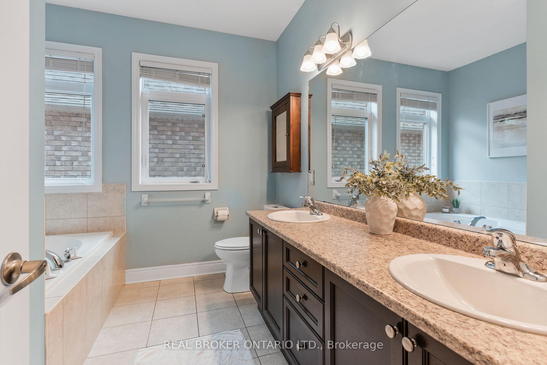 Photo 16 of 12 Turner Drive, Barrie, Bayshore — HOMEH