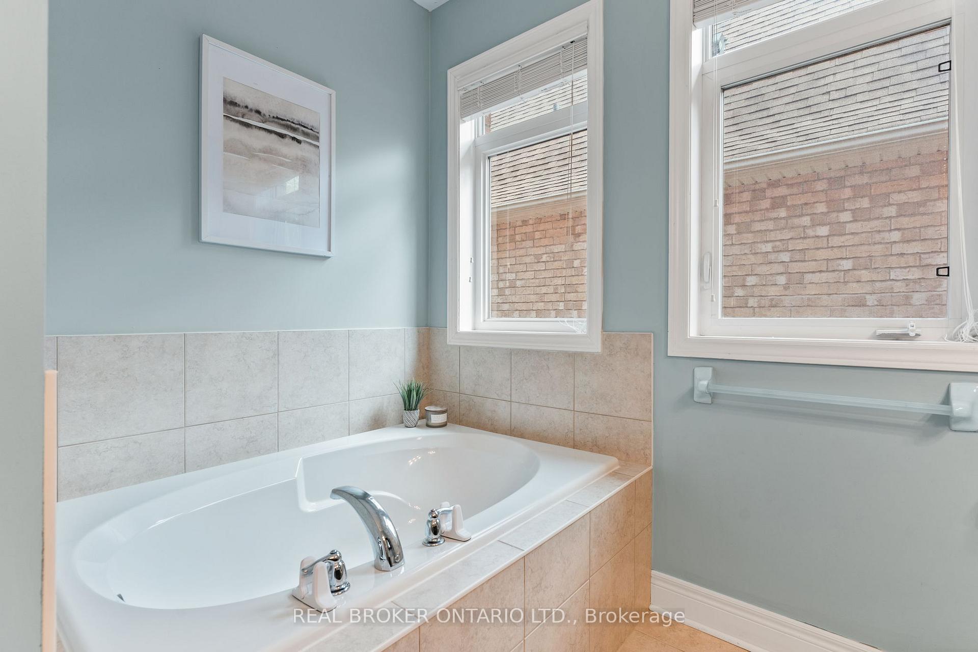 Photo 20 of 12 Turner Drive, Barrie, Bayshore — HOMEH