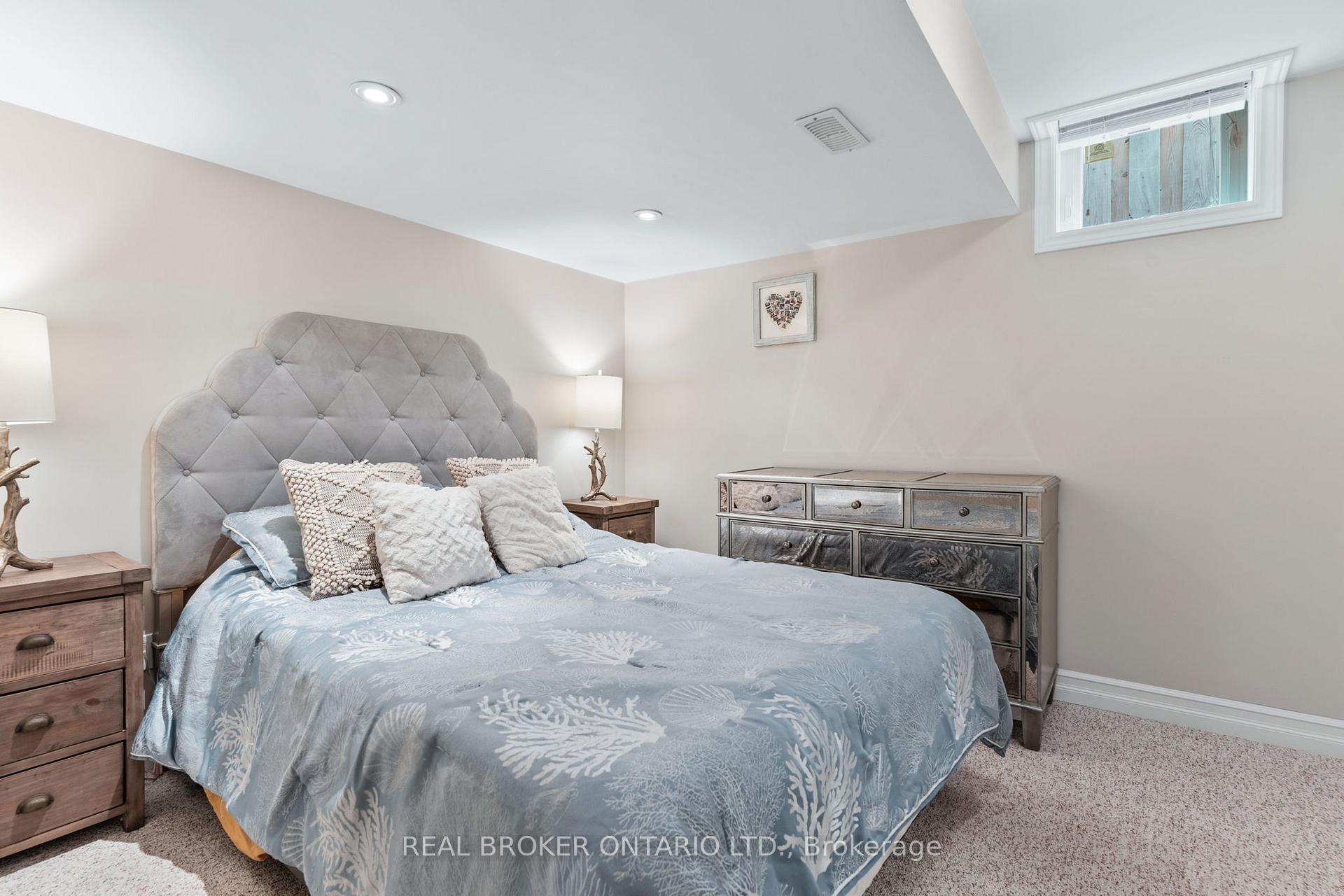Photo 36 of 12 Turner Drive, Barrie, Bayshore — HOMEH