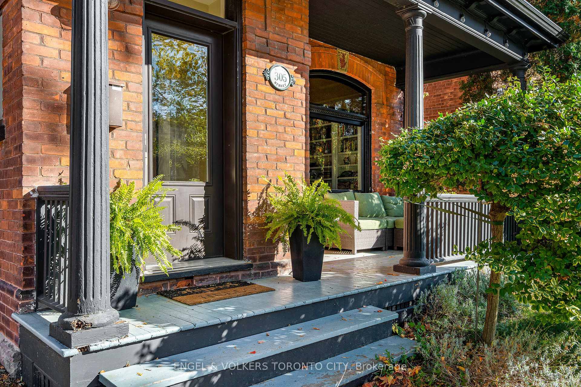 Photo 3 of 305 Maple Street, Collingwood — HOMEH
