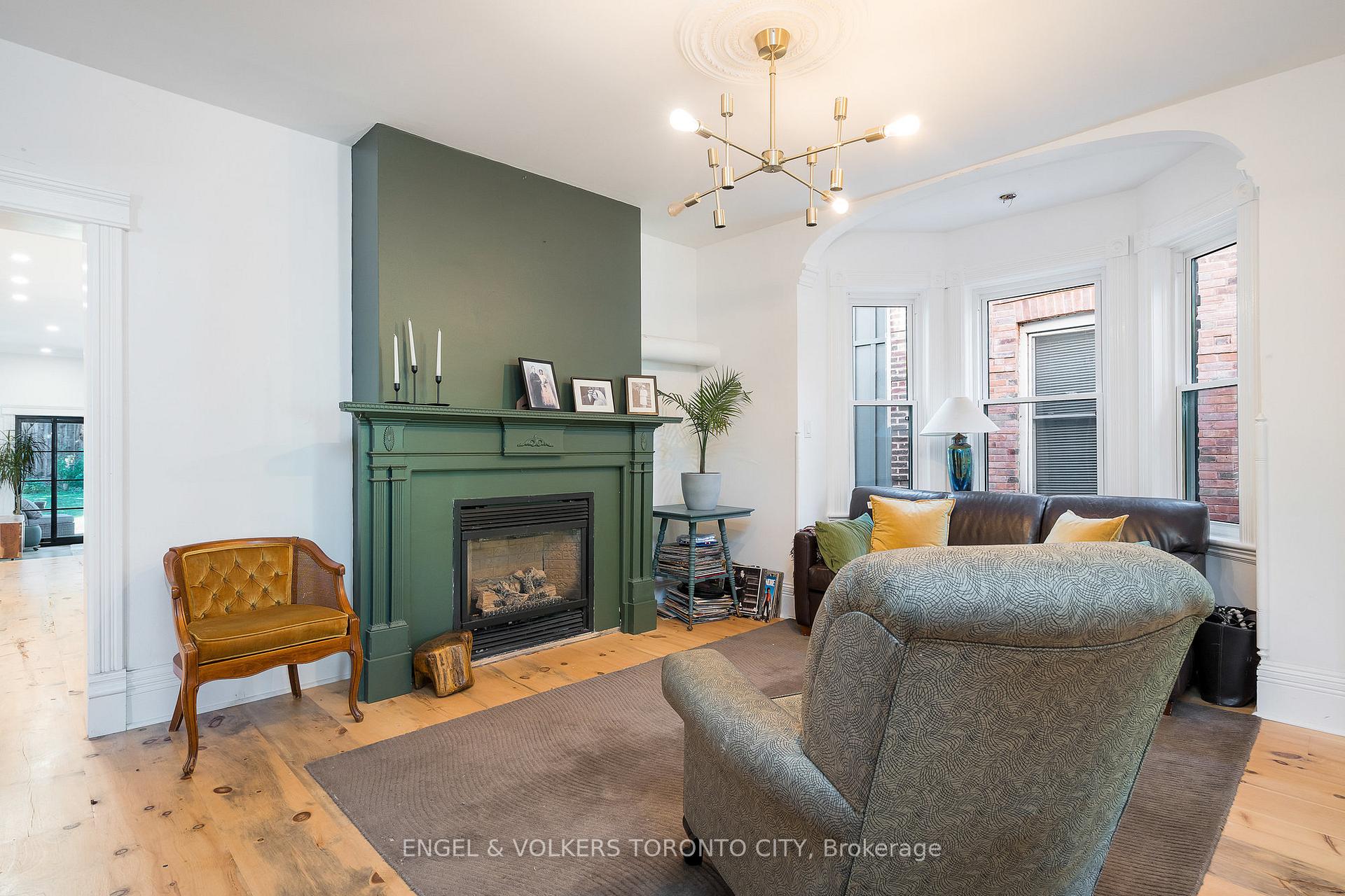 Photo 8 of 305 Maple Street, Collingwood — HOMEH