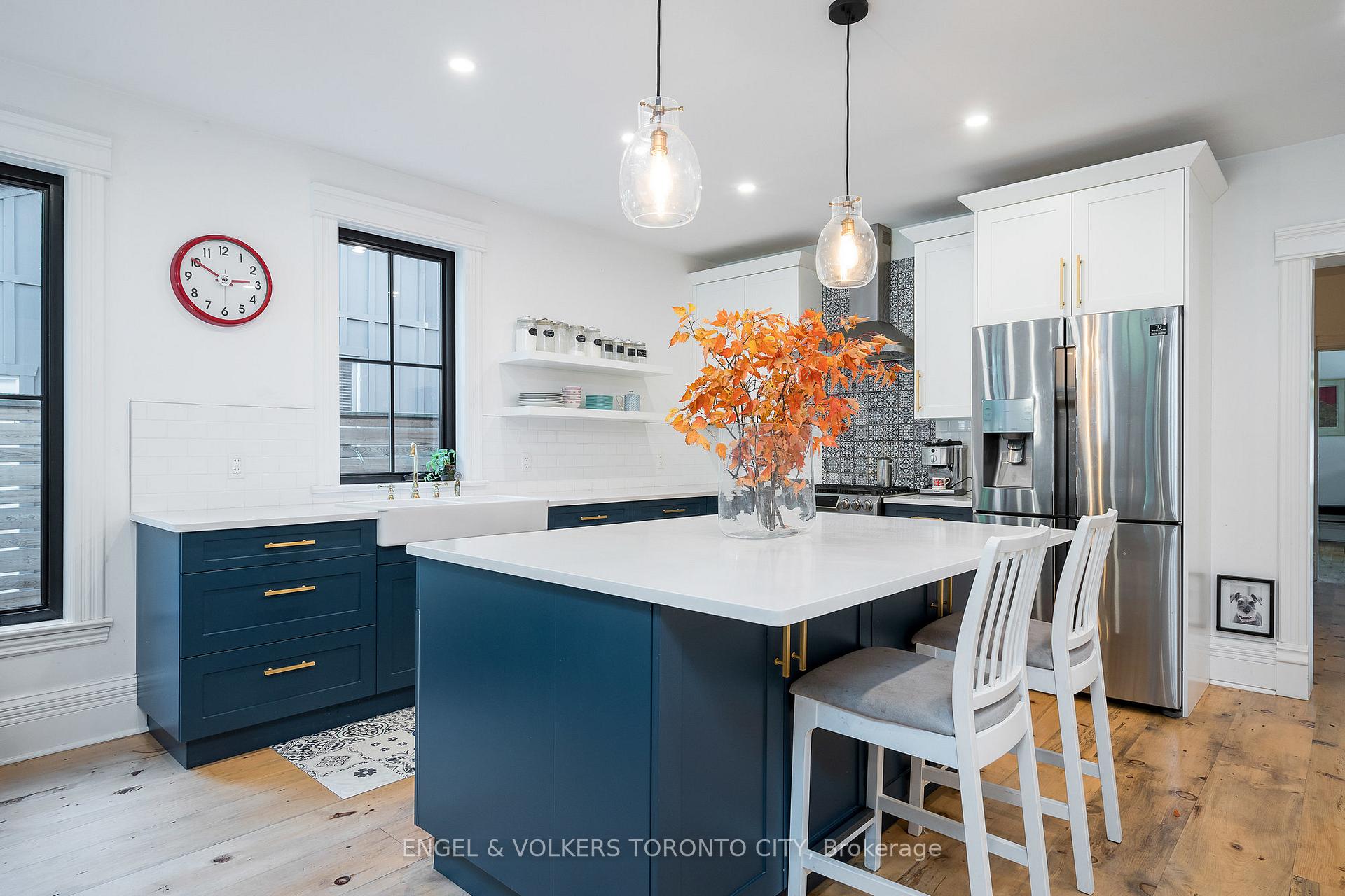 Photo 10 of 305 Maple Street, Collingwood — HOMEH