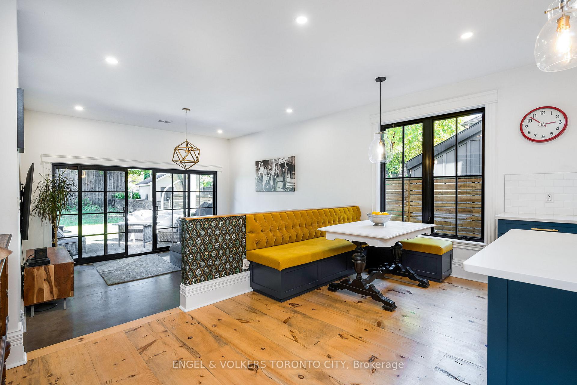 Photo 11 of 305 Maple Street, Collingwood — HOMEH
