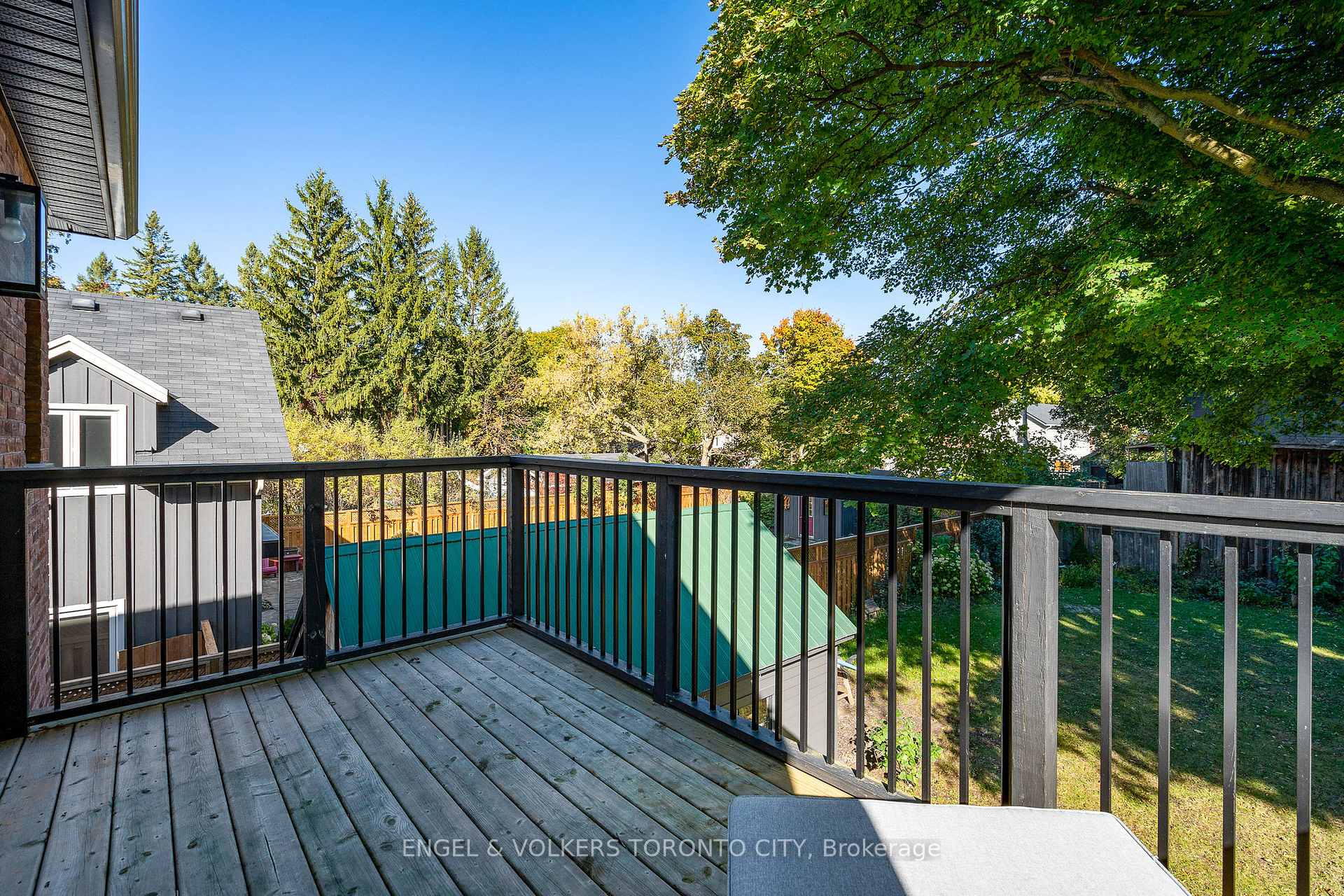 Photo 16 of 305 Maple Street, Collingwood — HOMEH