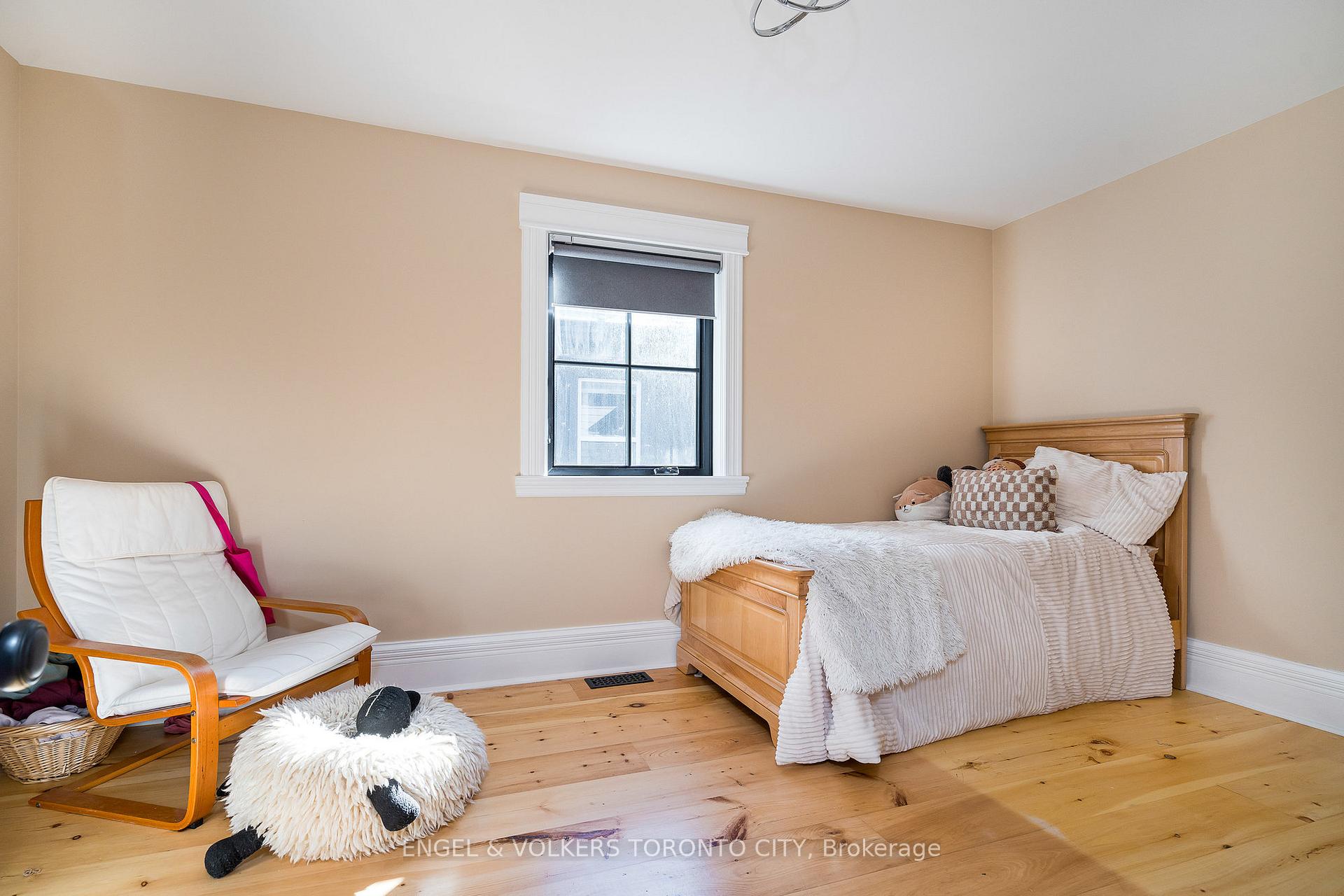 Photo 18 of 305 Maple Street, Collingwood — HOMEH
