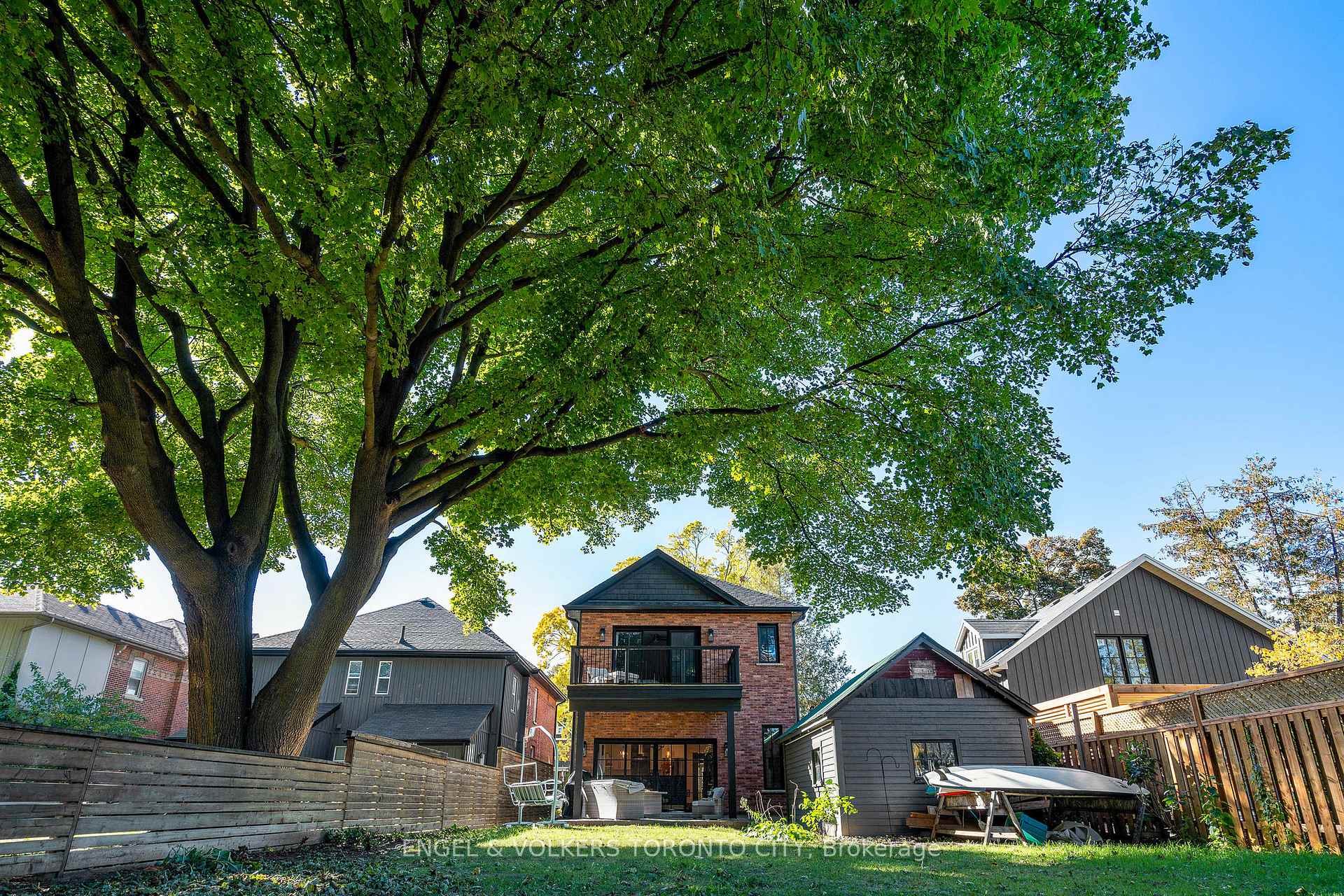 Photo 27 of 305 Maple Street, Collingwood — HOMEH