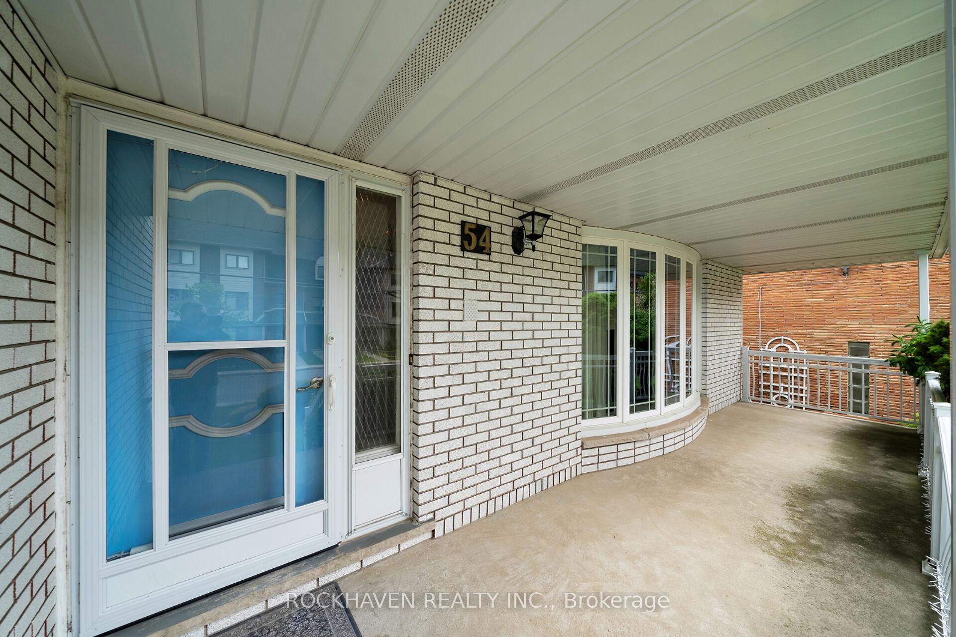 Photo 10 of 54 Barton Street, Hamilton, Waterdown — HOMEH