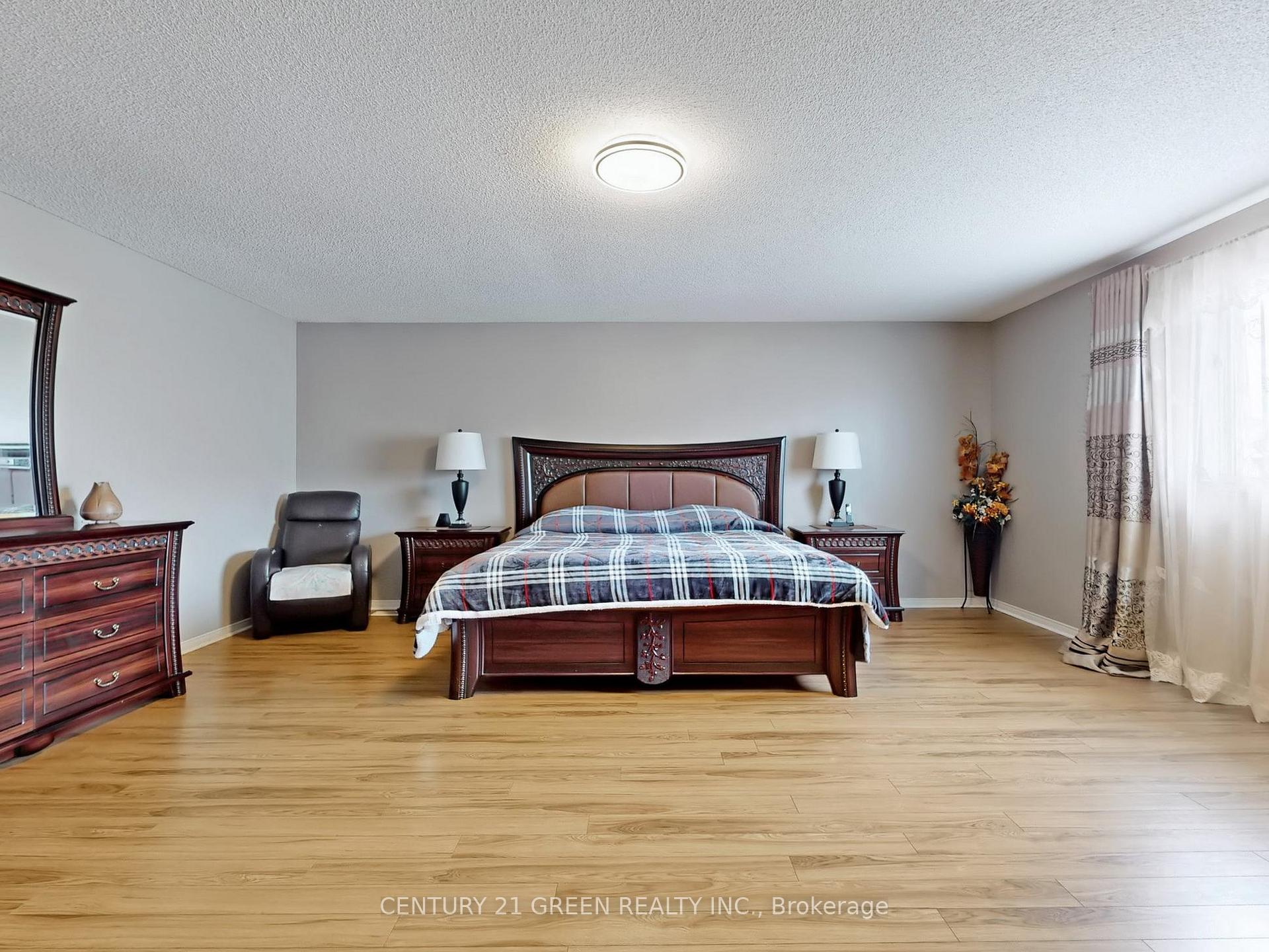 Photo 19 of 60 Fandor Way, Brampton, Fletcher's Meadow — HOMEH