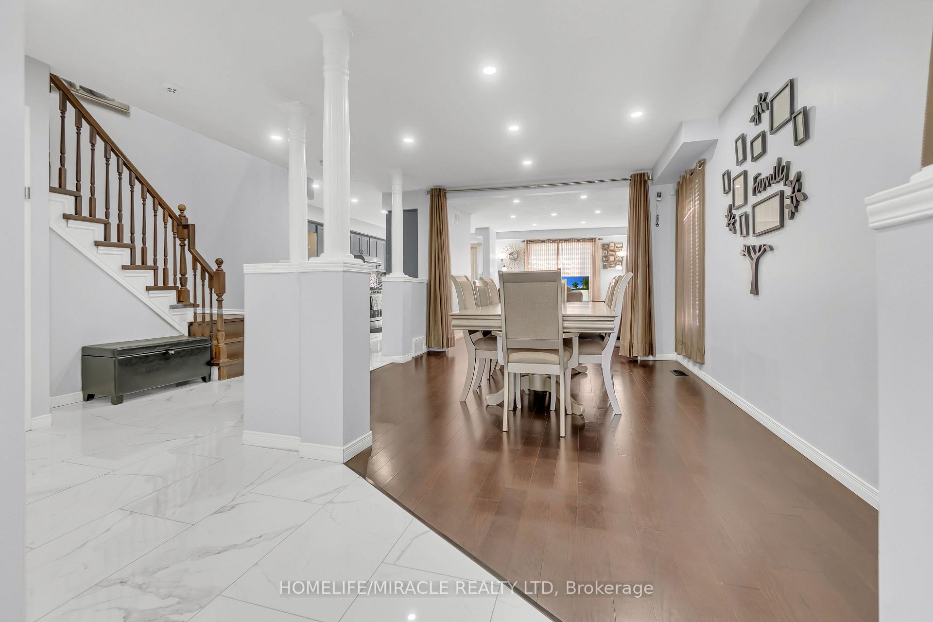Photo 3 of 968 Copper Leaf Crescent, Kitchener, Larentian West — HOMEH