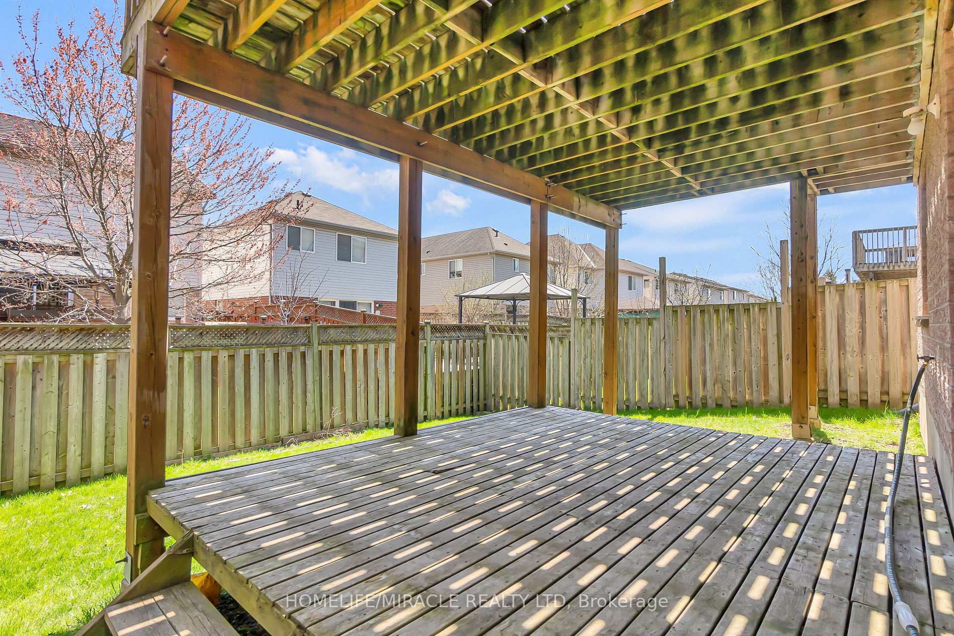 Photo 38 of 968 Copper Leaf Crescent, Kitchener, Larentian West — HOMEH