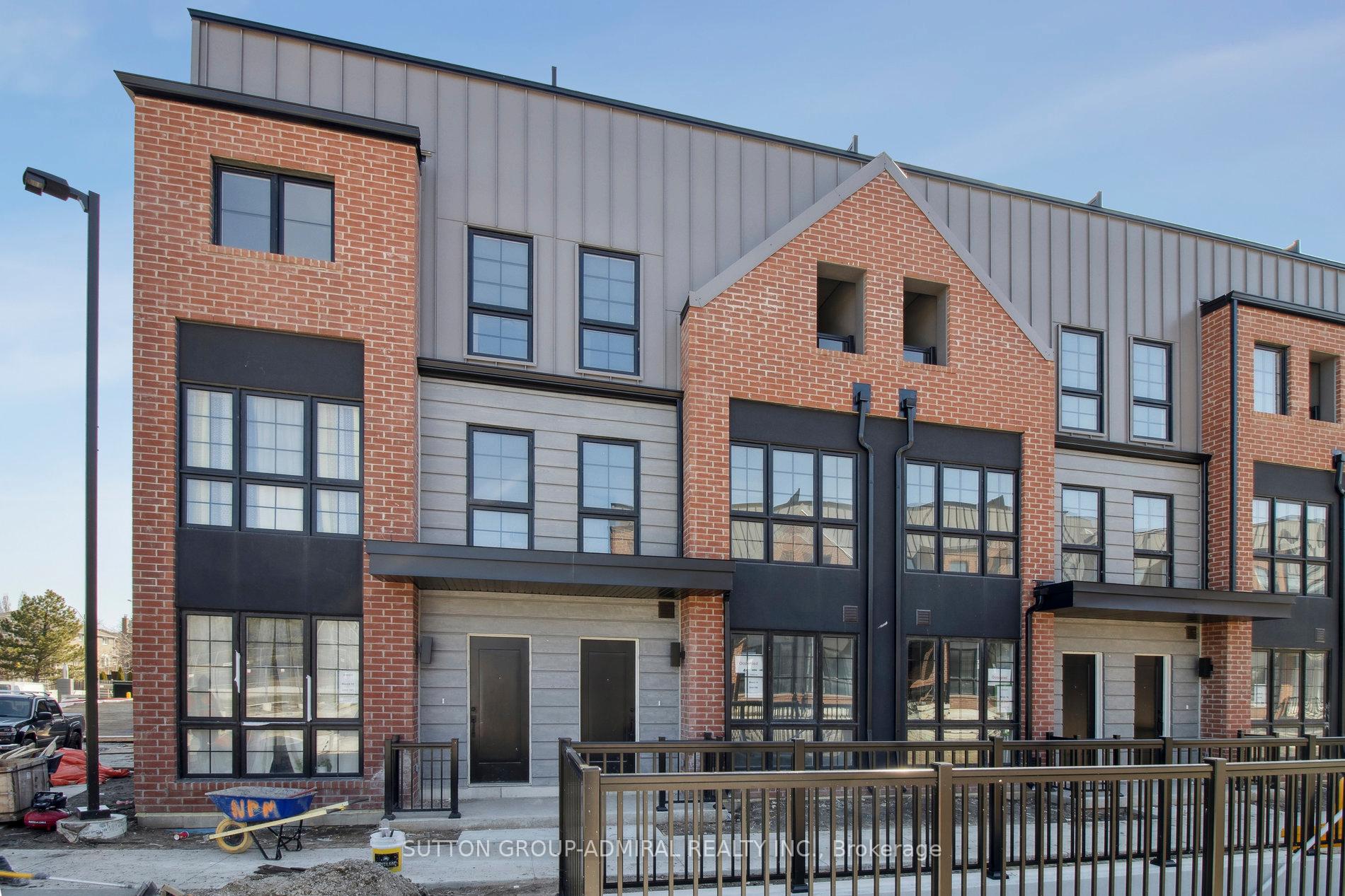 Photo 6 of 61 Burleigh Mews, Vaughan, Uplands — HOMEH