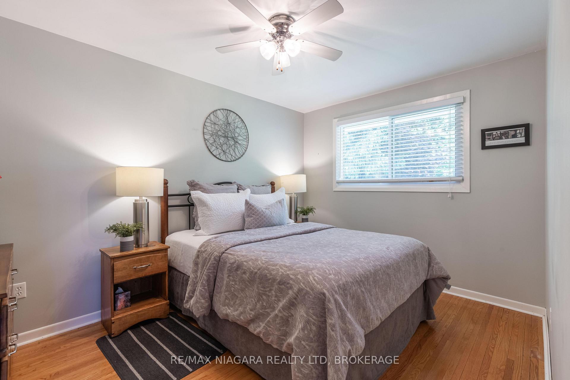 Photo 24 of 49 Shoreline Drive, St. Catharines, Lakeshore — HOMEH