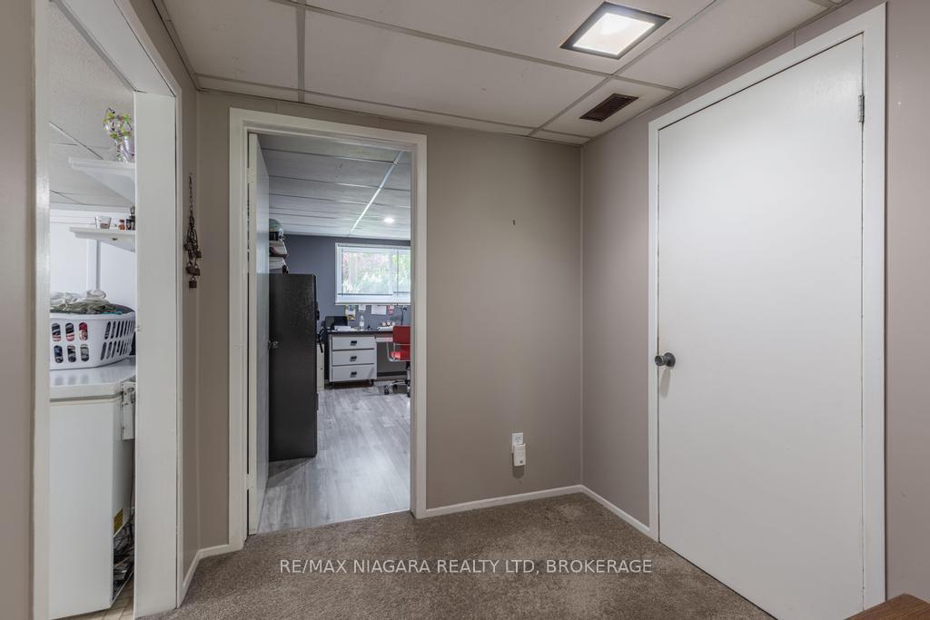 Photo 21 of 49 Shoreline Drive, St. Catharines, Lakeshore — HOMEH