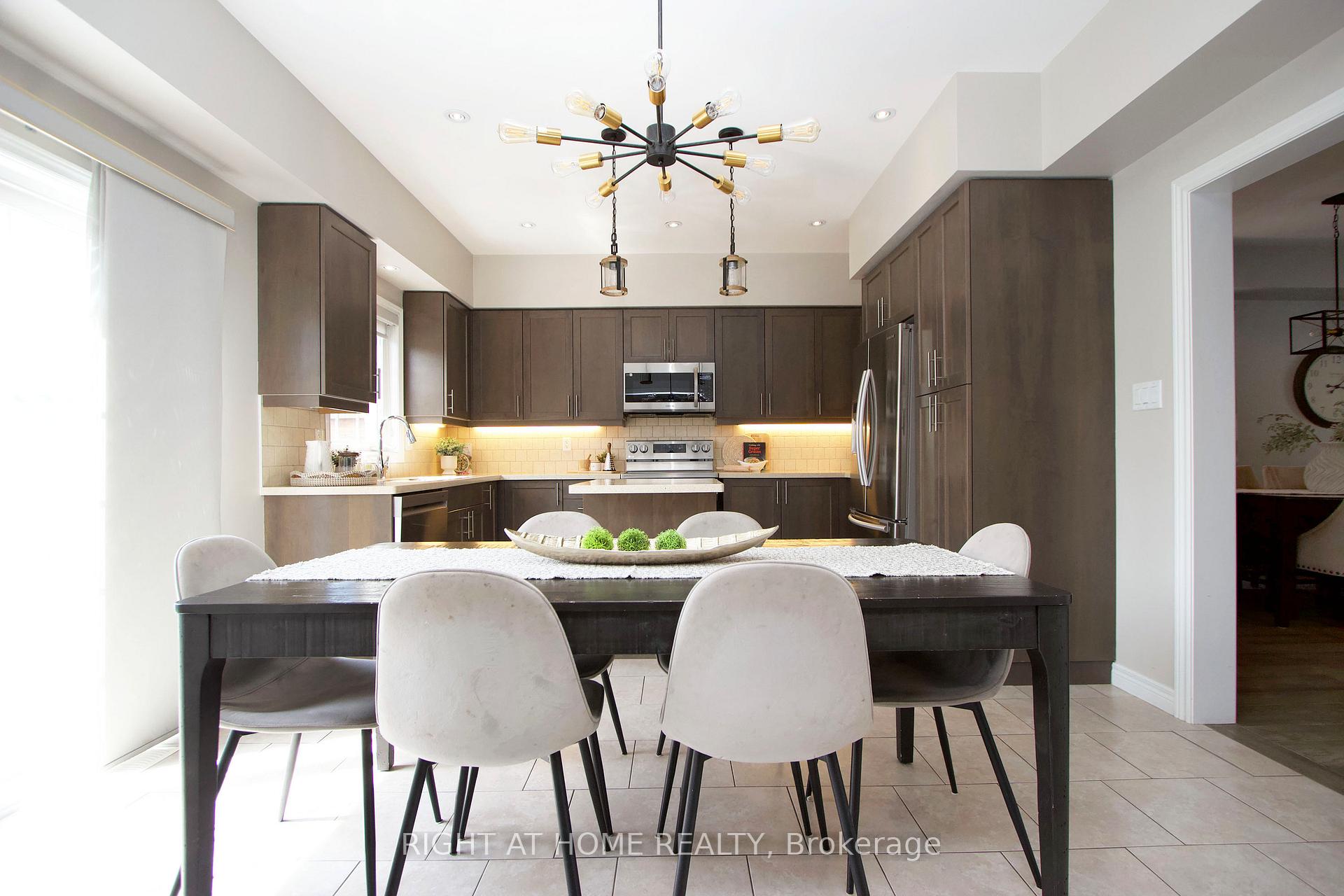 Photo 35 of 931 Barbados Street, Oshawa, Northglen — HOMEH