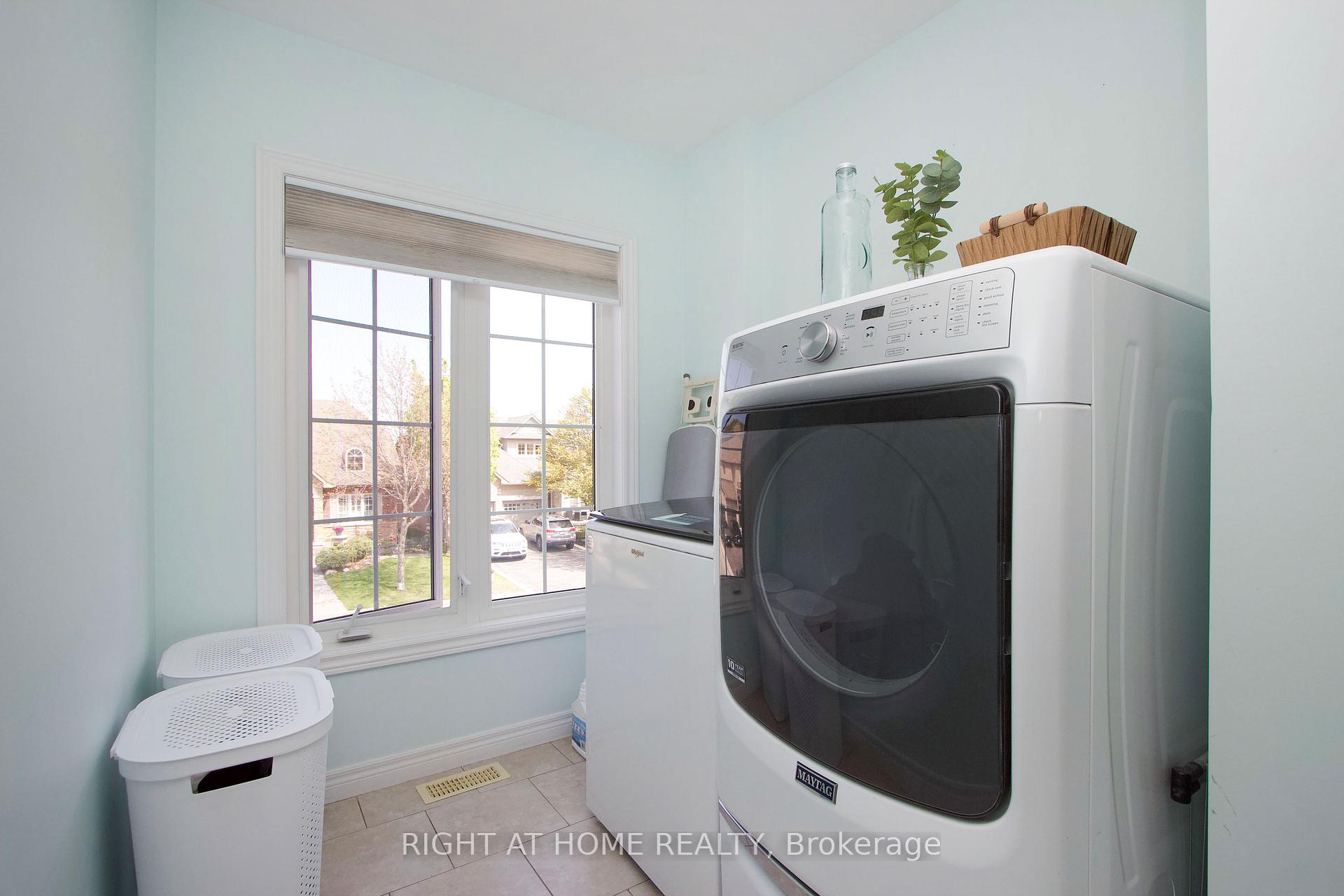 Photo 11 of 931 Barbados Street, Oshawa, Northglen — HOMEH