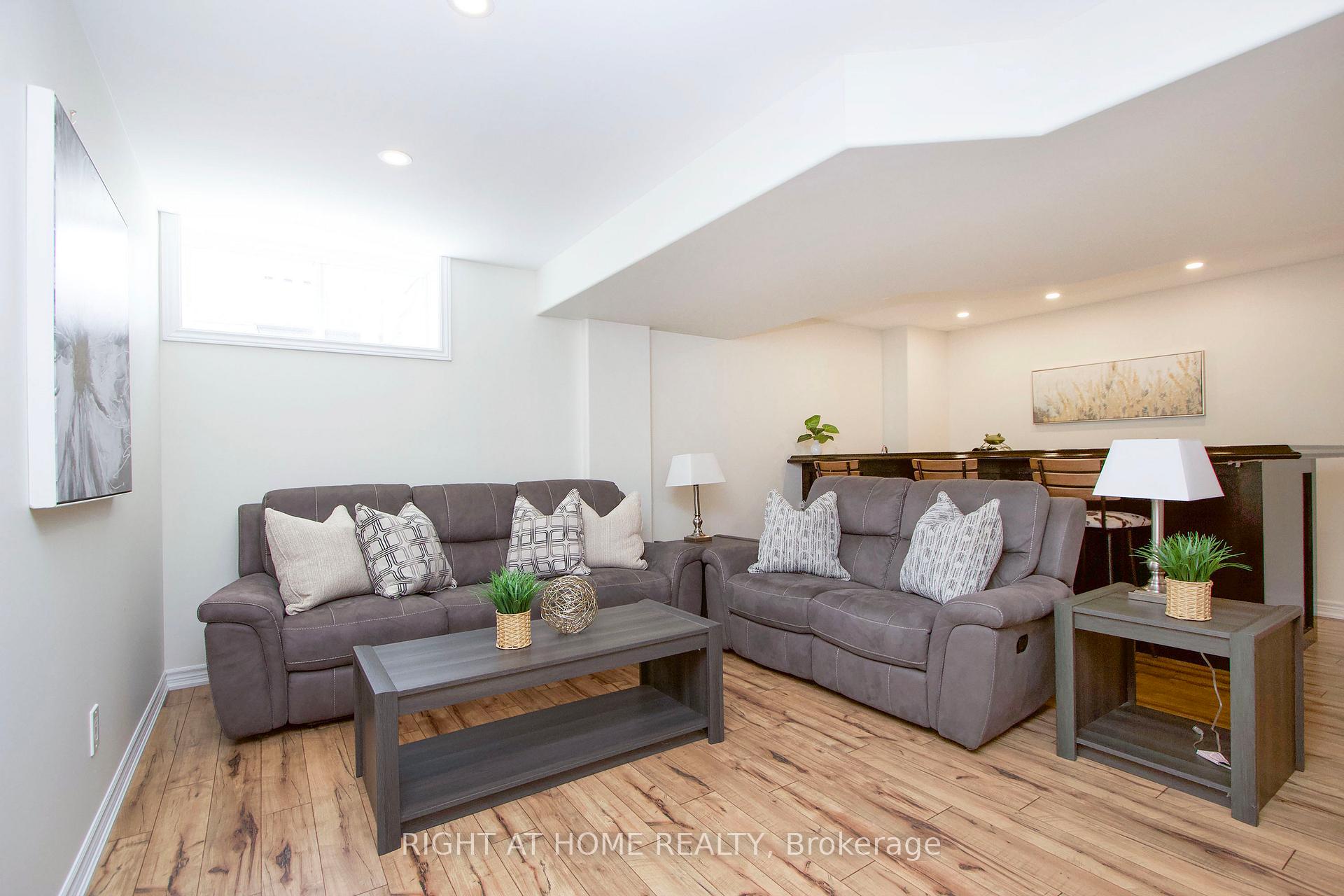Photo 22 of 931 Barbados Street, Oshawa, Northglen — HOMEH