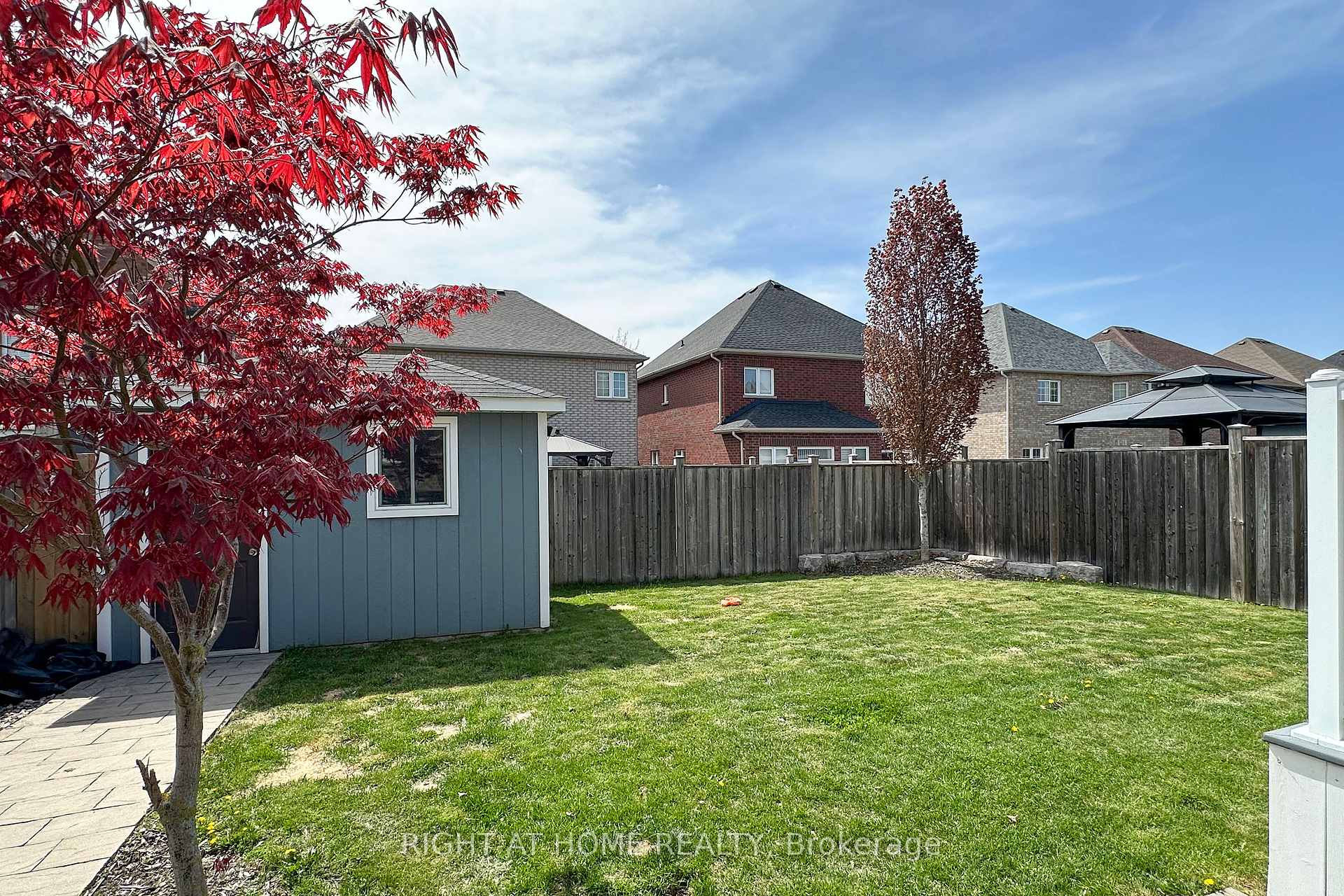 Photo 31 of 931 Barbados Street, Oshawa, Northglen — HOMEH