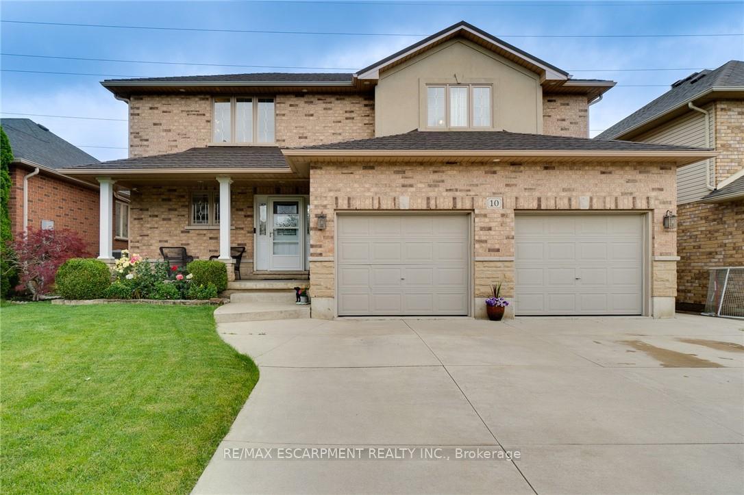 Photo 1 of 10 Grassyplain Drive, Hamilton, Mount Hope — HOMEH
