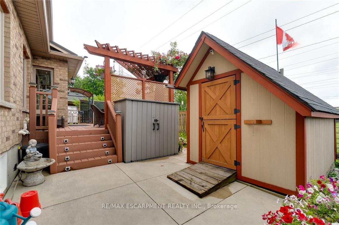 Photo 40 of 10 Grassyplain Drive, Hamilton, Mount Hope — HOMEH